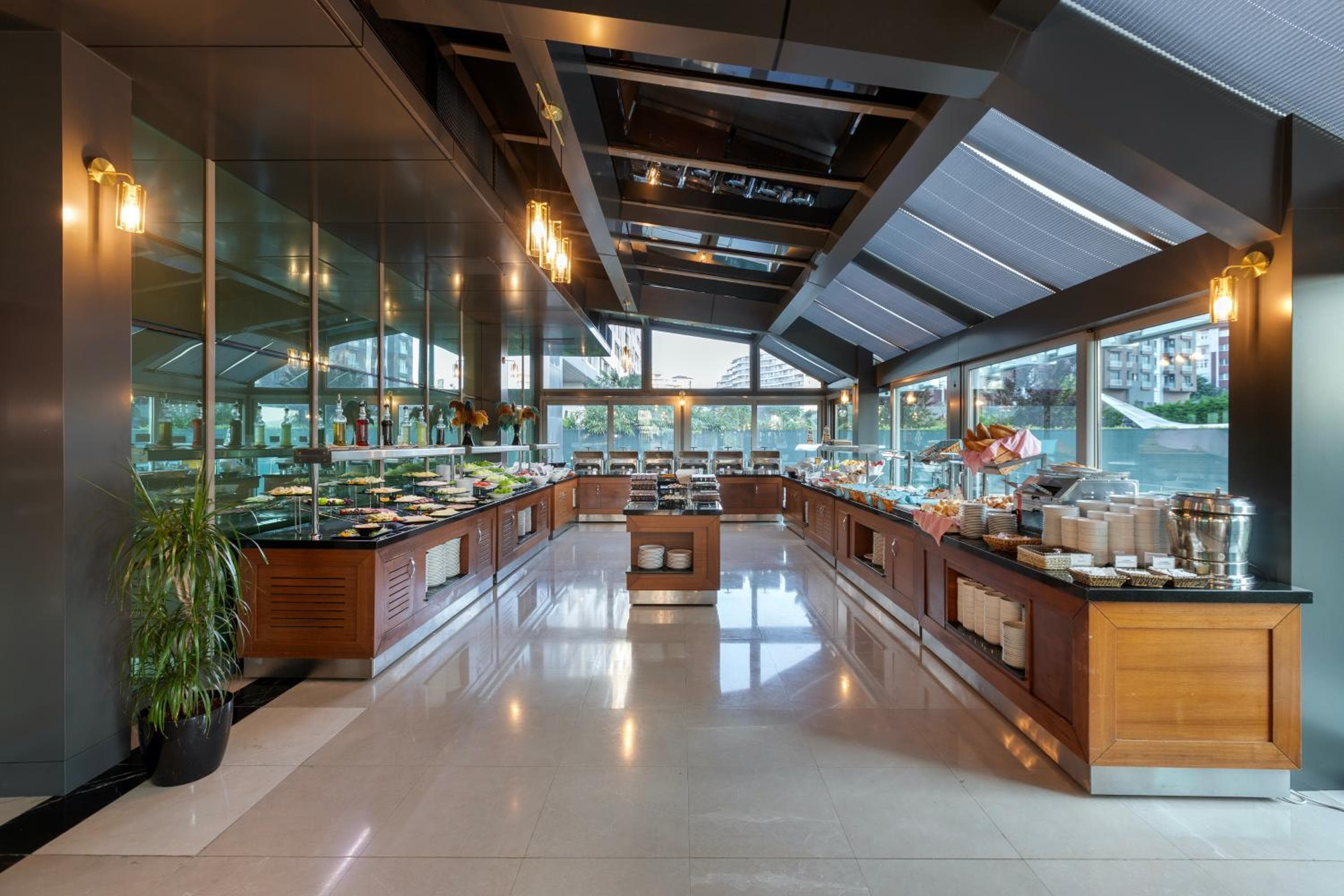 Miracle Istanbul Asia Airport Hotel & Spa — 8