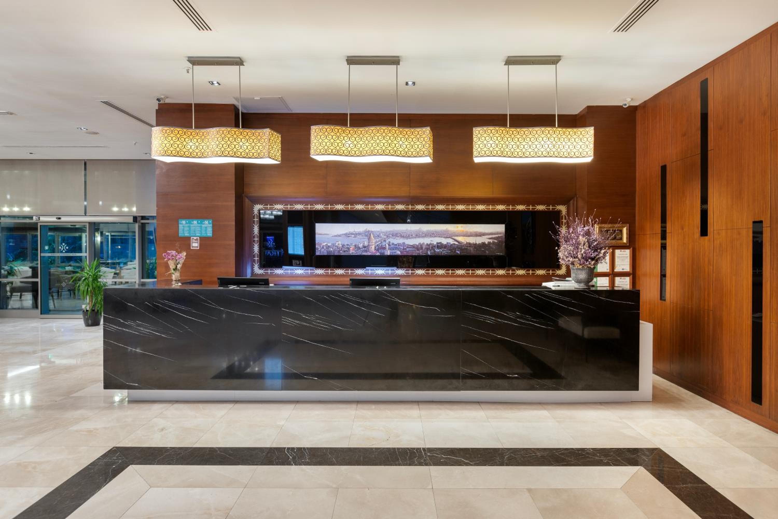 Miracle Istanbul Asia Airport Hotel & Spa — 3