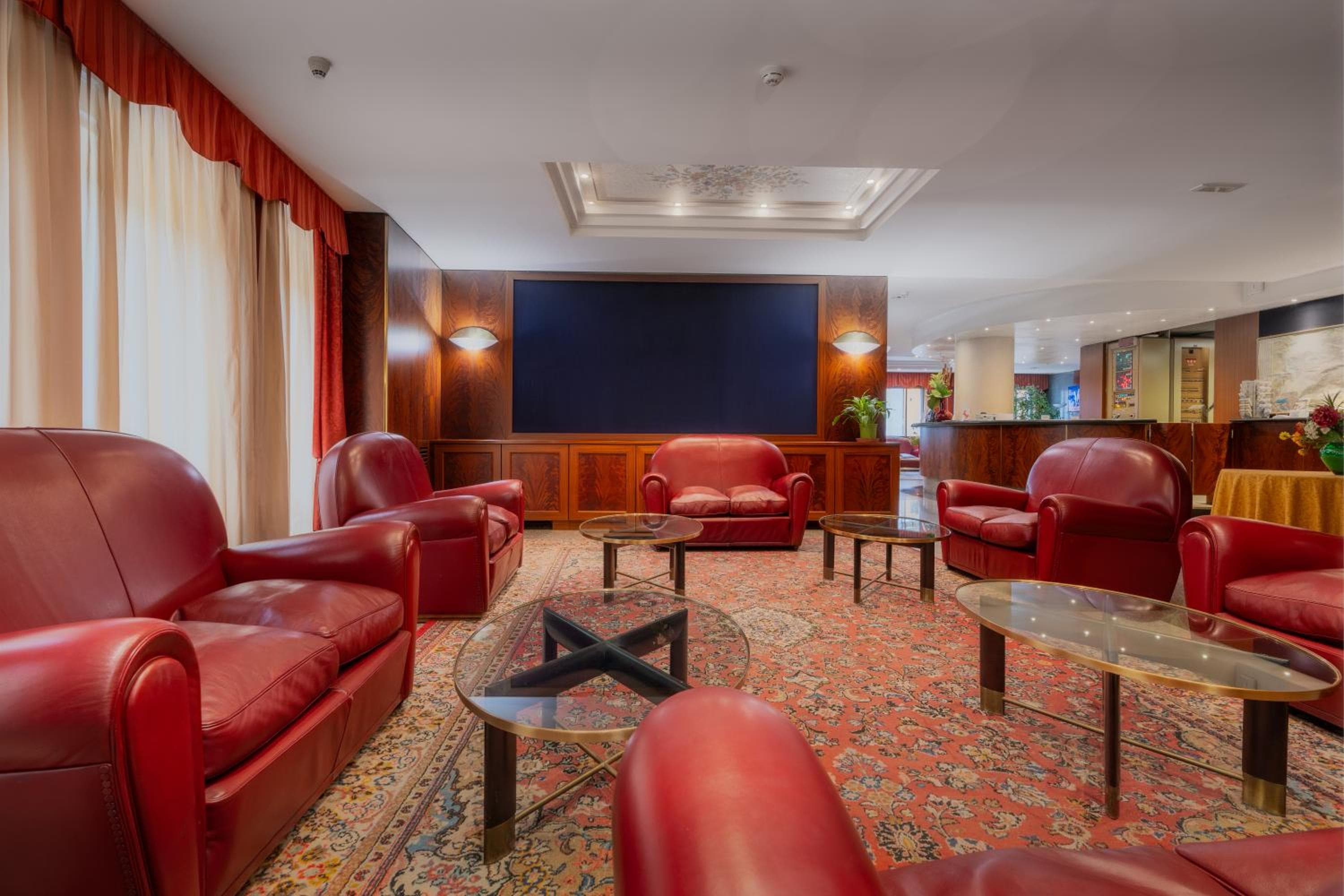 Hotel Crivi's — 14
