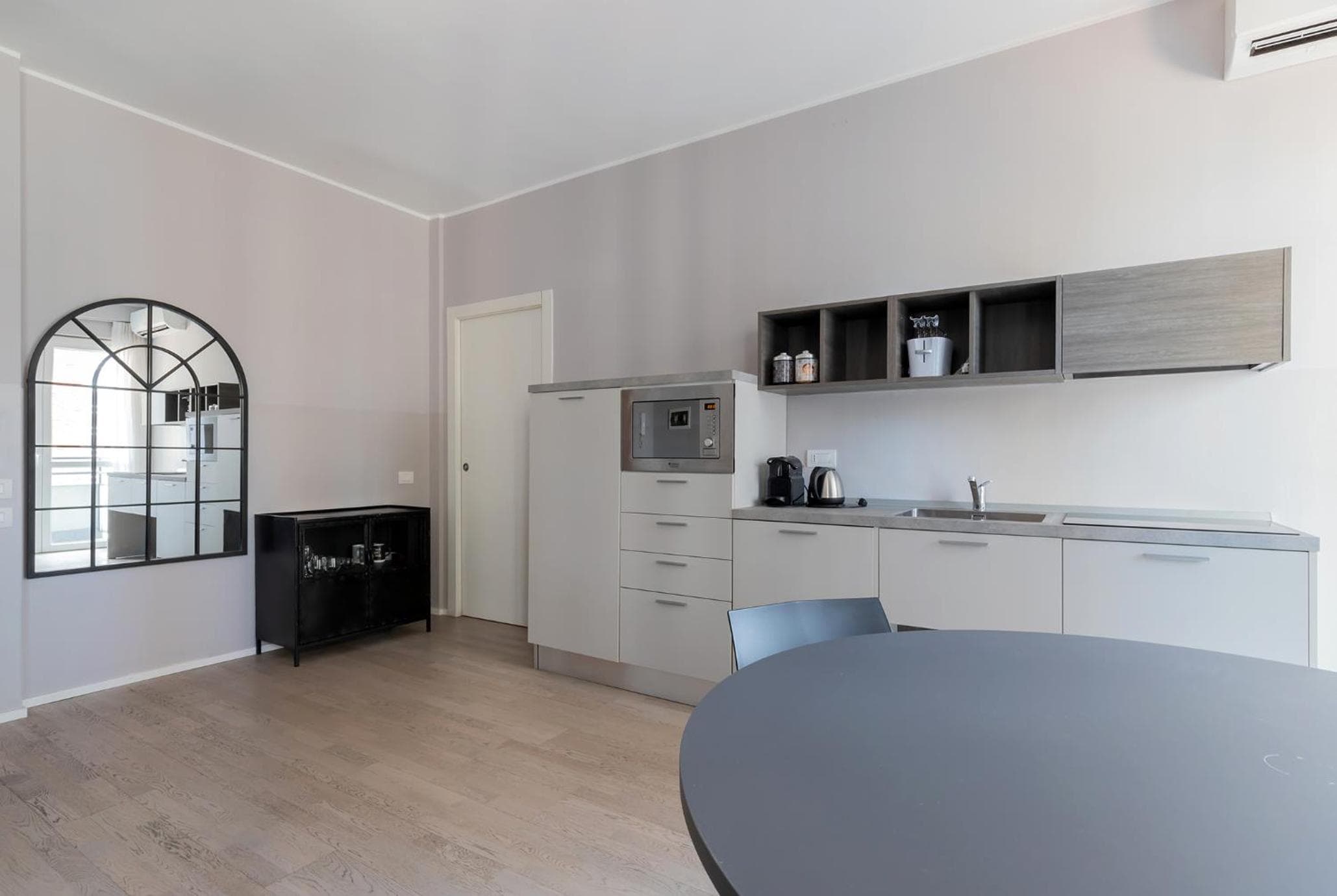 Milan Retreats — 29