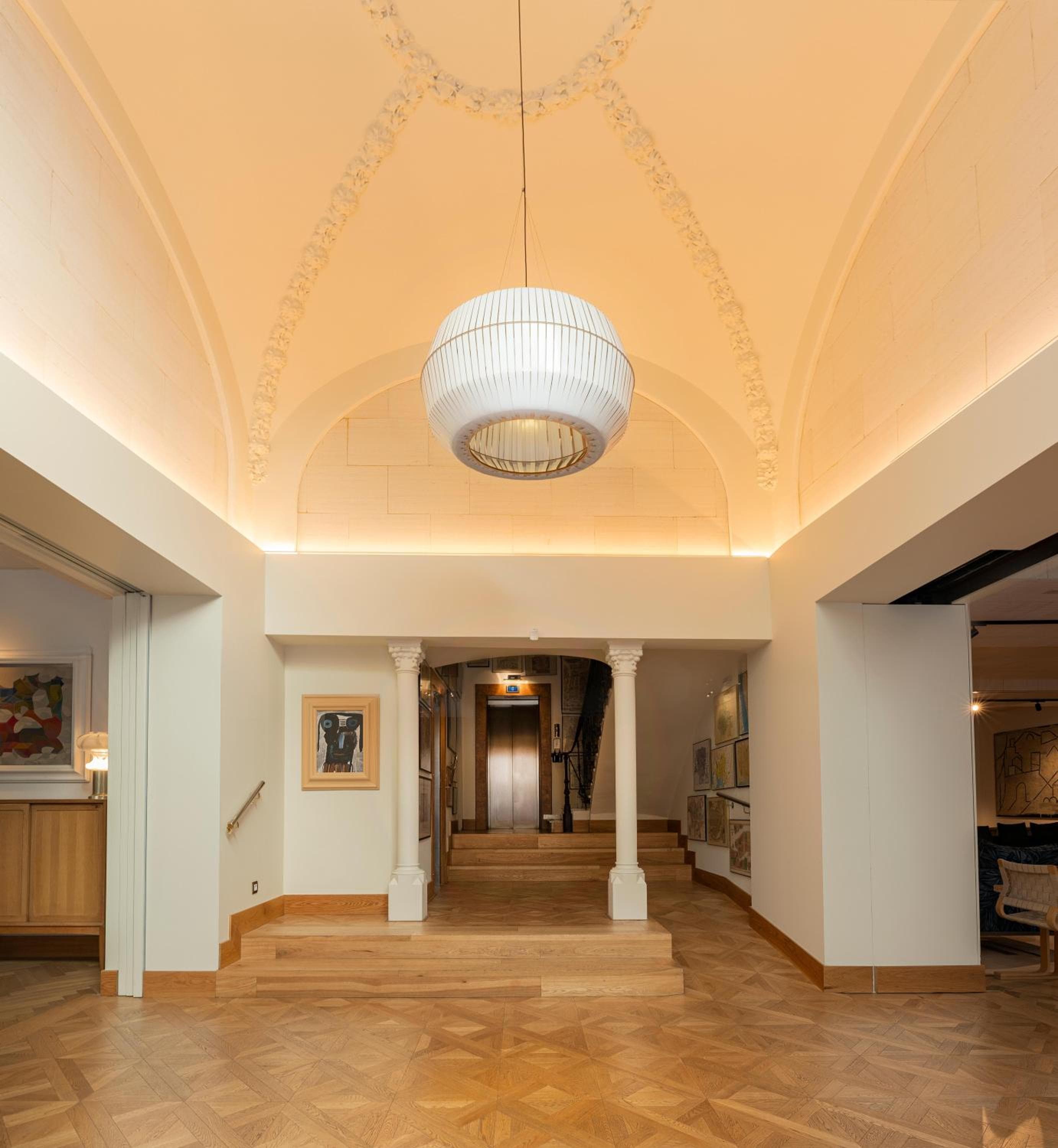 Hotel Regina Barcelona — 7