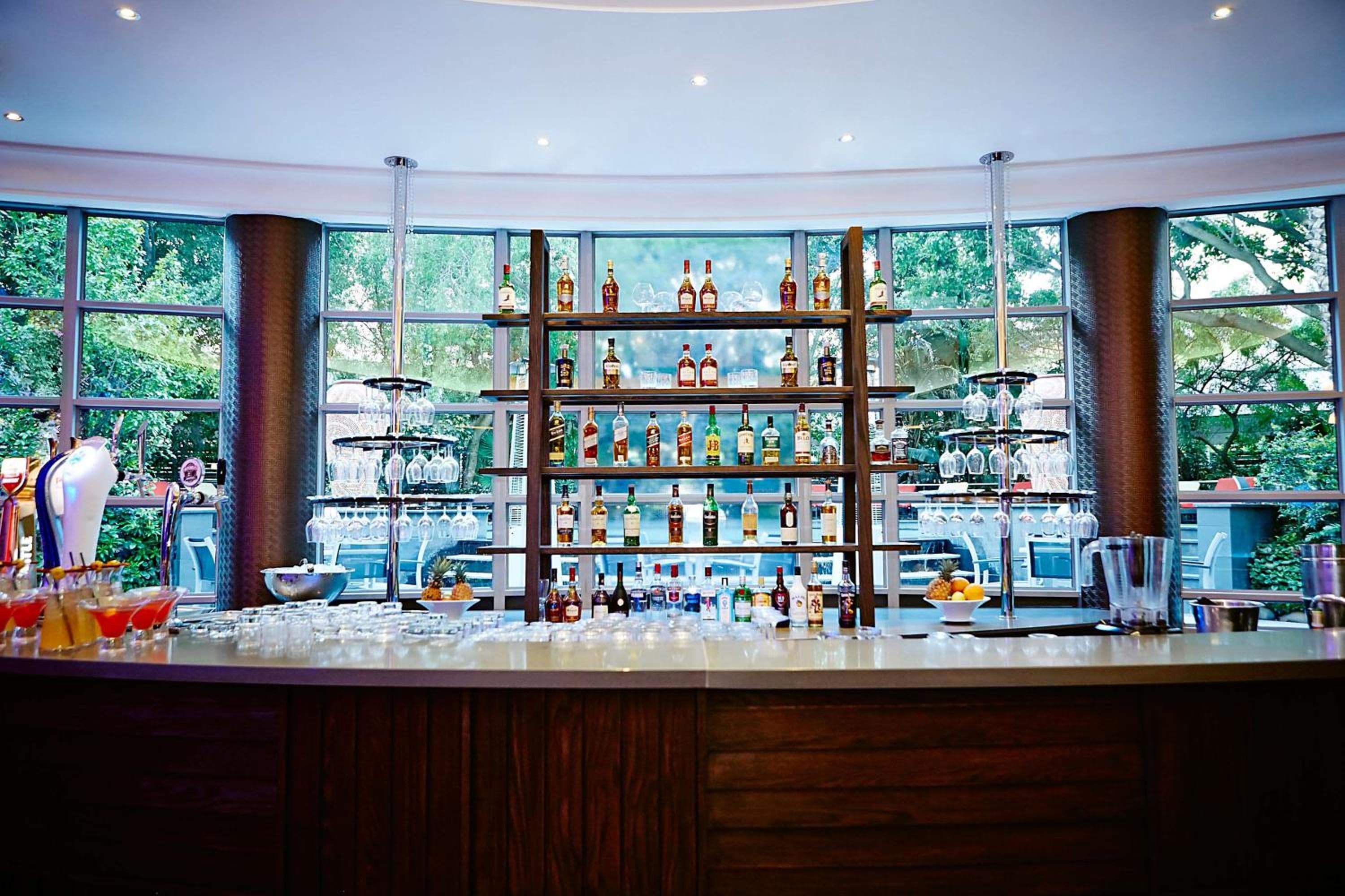 Southern Sun Waterfront Cape Town hotel, 1 Lower Buitengracht, Cape Town, South Africa — photo 8