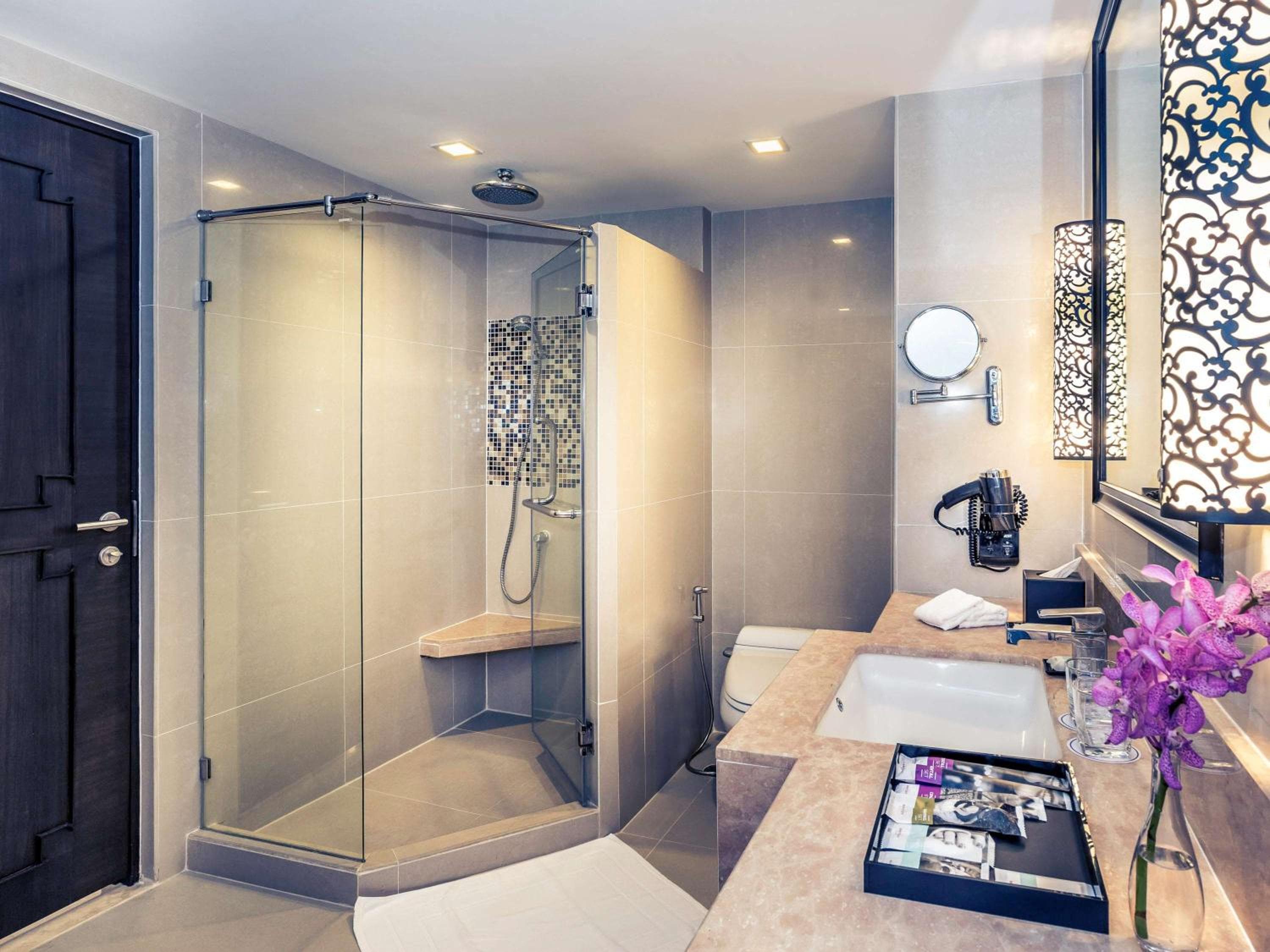 Mercure Bangkok Sukhumvit 11 — 11
