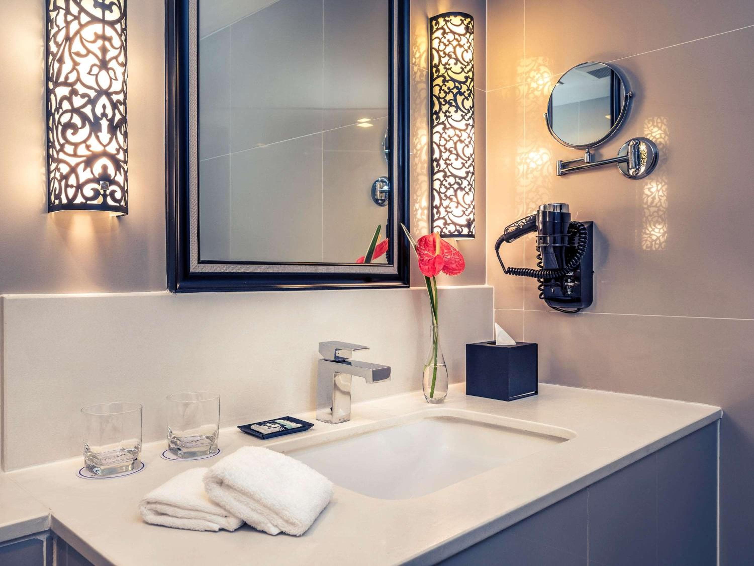 Mercure Bangkok Sukhumvit 11 — 14