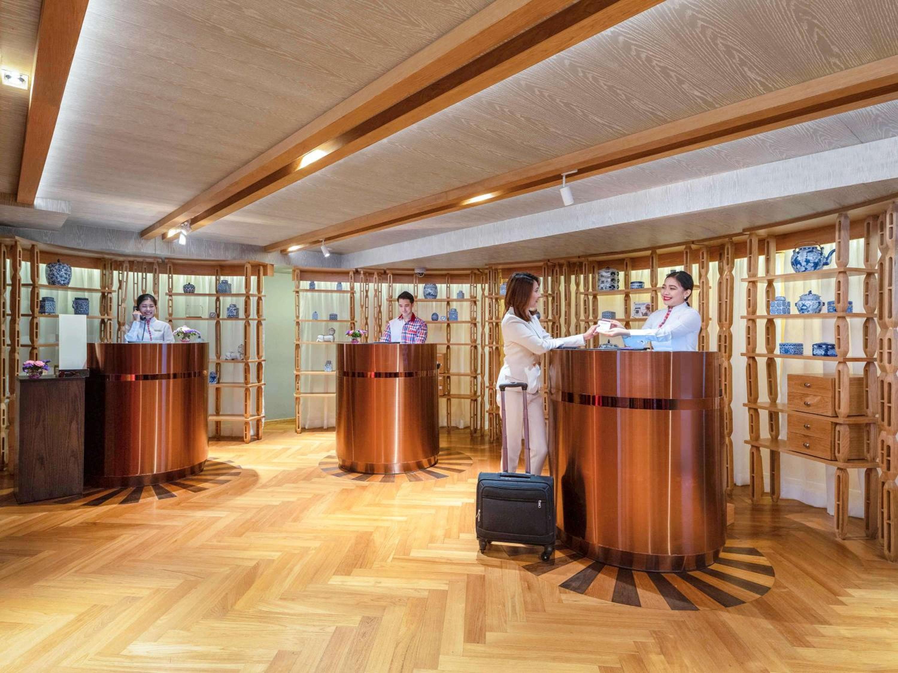 Mercure Bangkok Sukhumvit 11 — 24