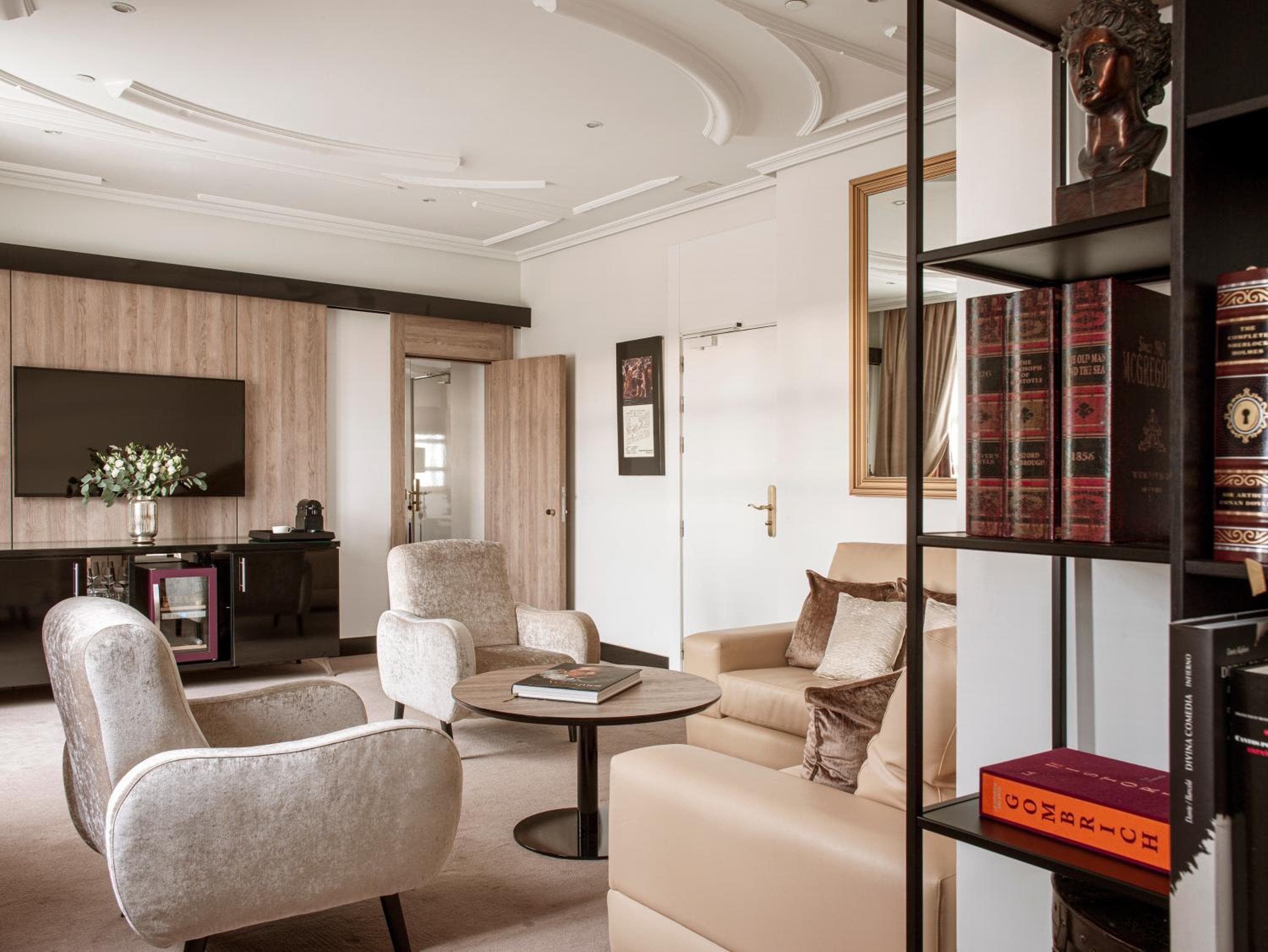 Palacio de los Duques, a Gran Meliá Hotel - The Leading Hotels of the World — 9