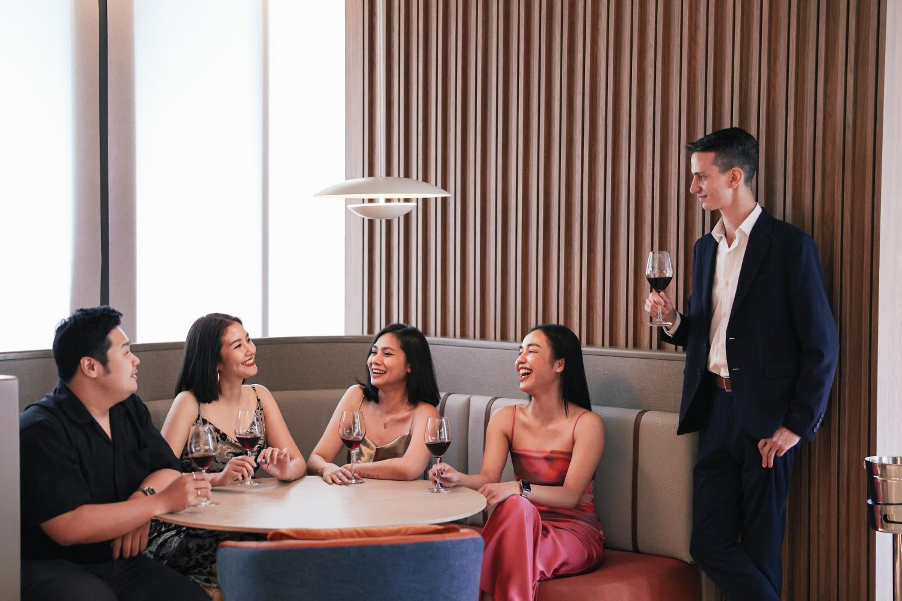 Courtyard by Marriott Bangkok Sukhumvit 20 — 21