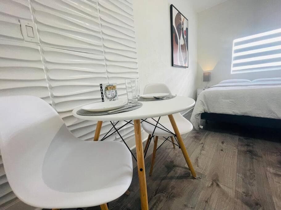 Alma Guest Suite — 25