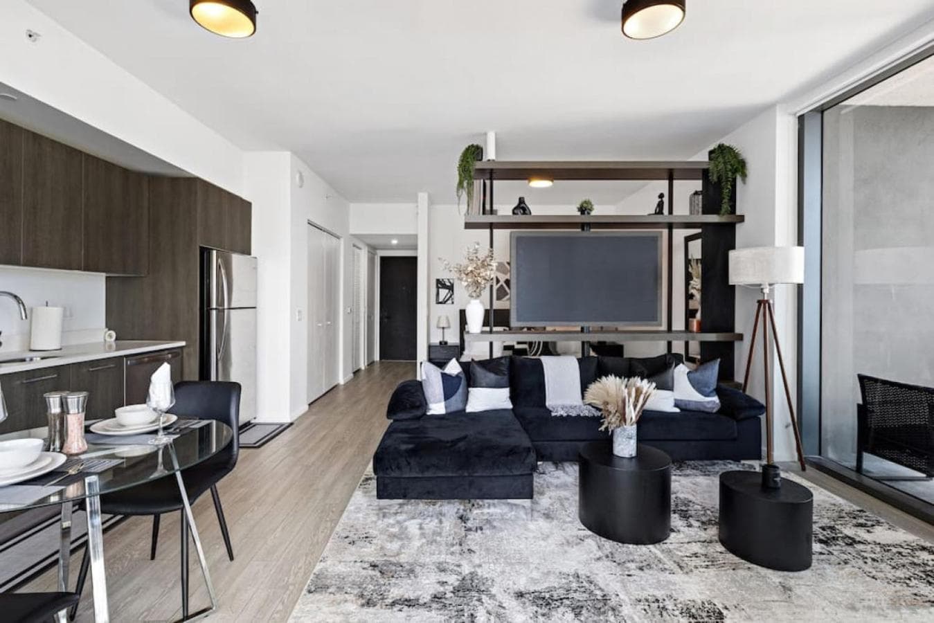 Corner condo w/ Unrivaled views — 13