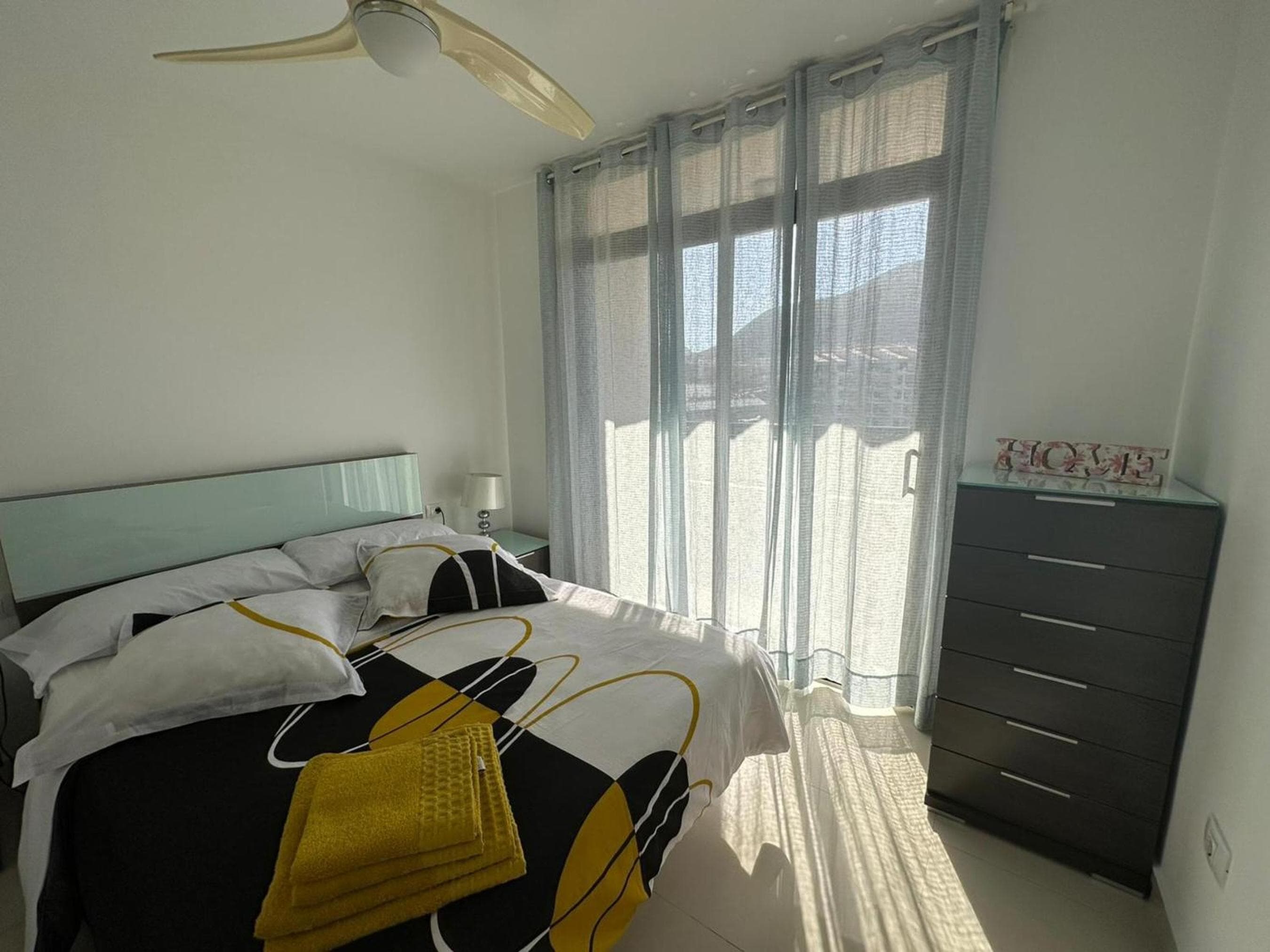 IKI Black Los Cristianos — 5
