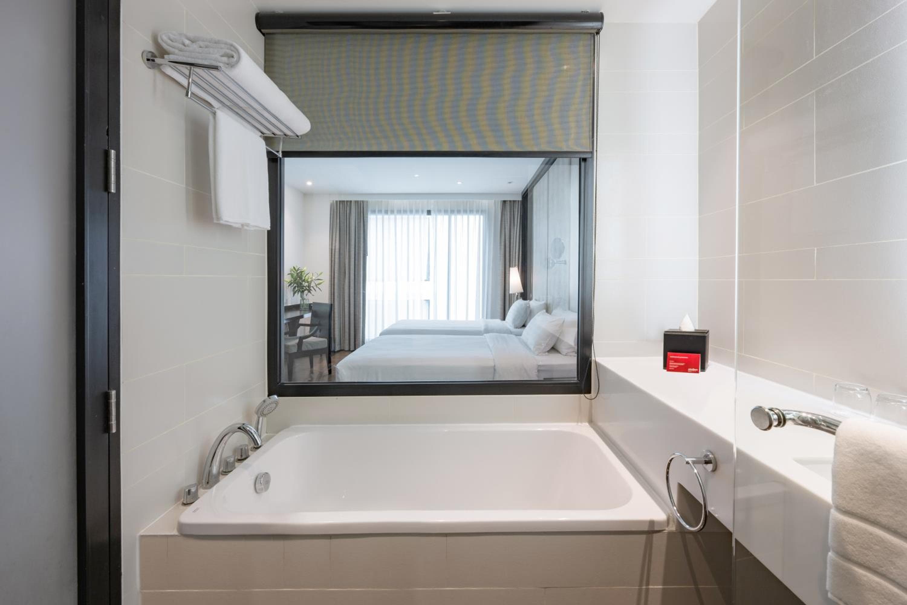 Mövenpick Hotel Sukhumvit 15 Bangkok — 5