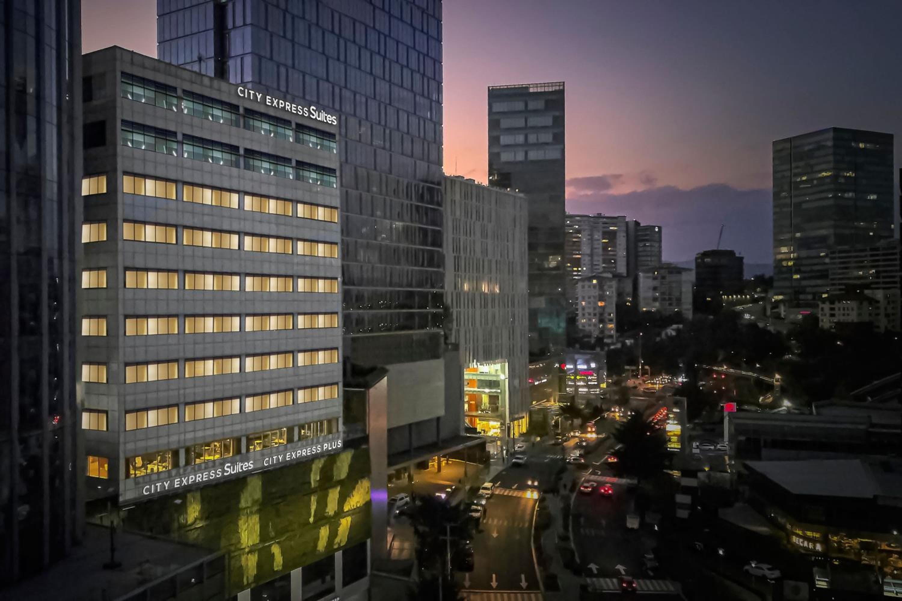 City Express Plus by Marriott Ciudad de México Santa Fe — 1
