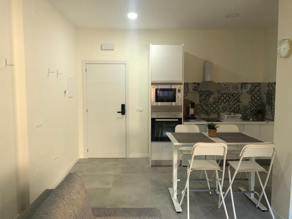 Estudio Trinidad Centro Málaga 2 — 14
