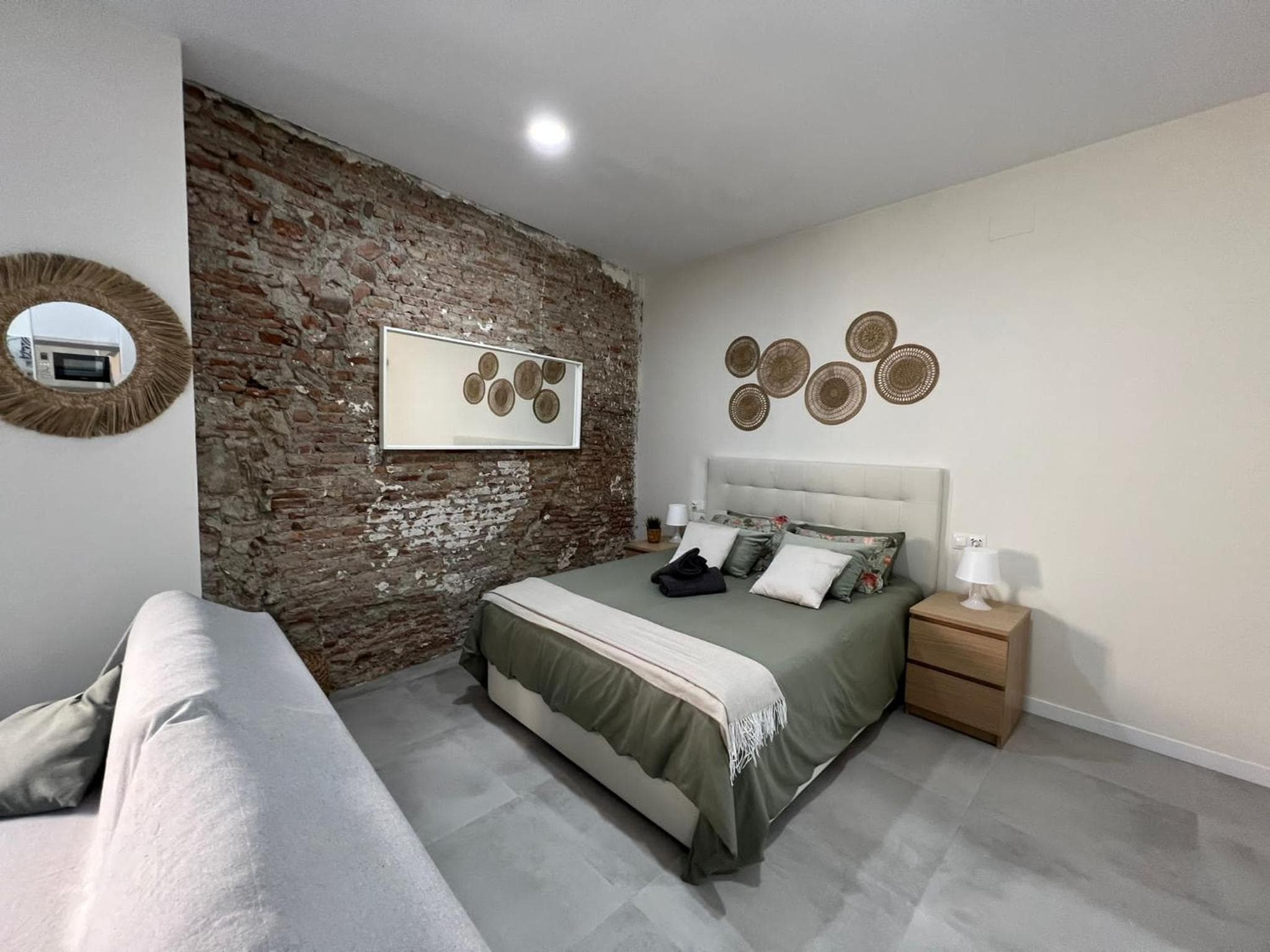 Estudio Trinidad Centro Málaga 2 — 19