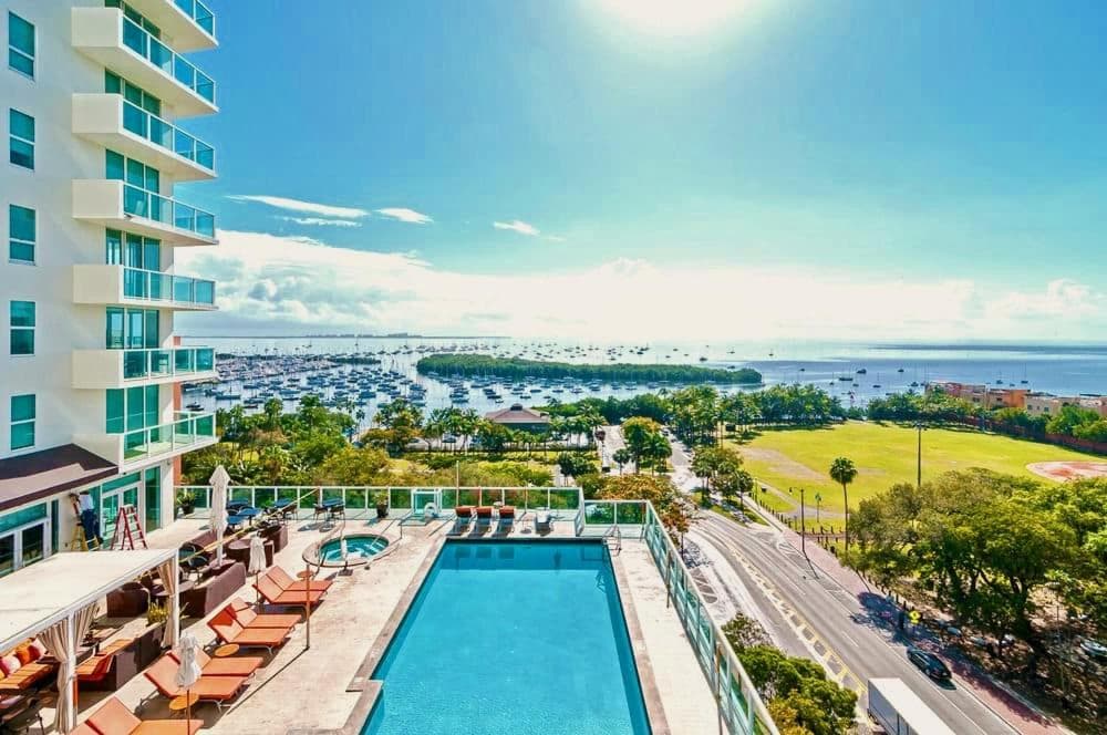 Spektakuläre Aussicht im Bayfront Coconut Grove — 5