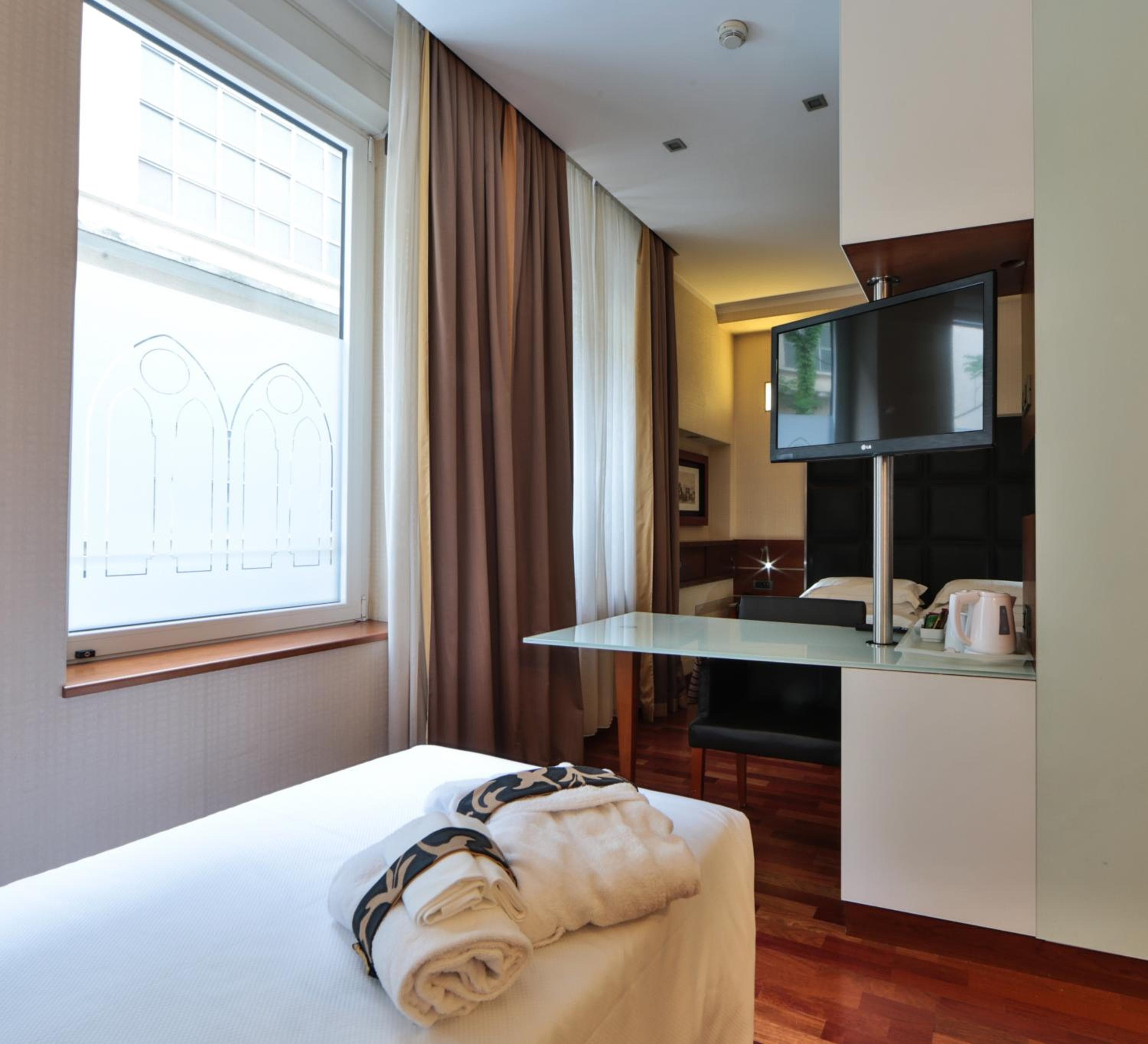 Best Western Madison Hotel — 22