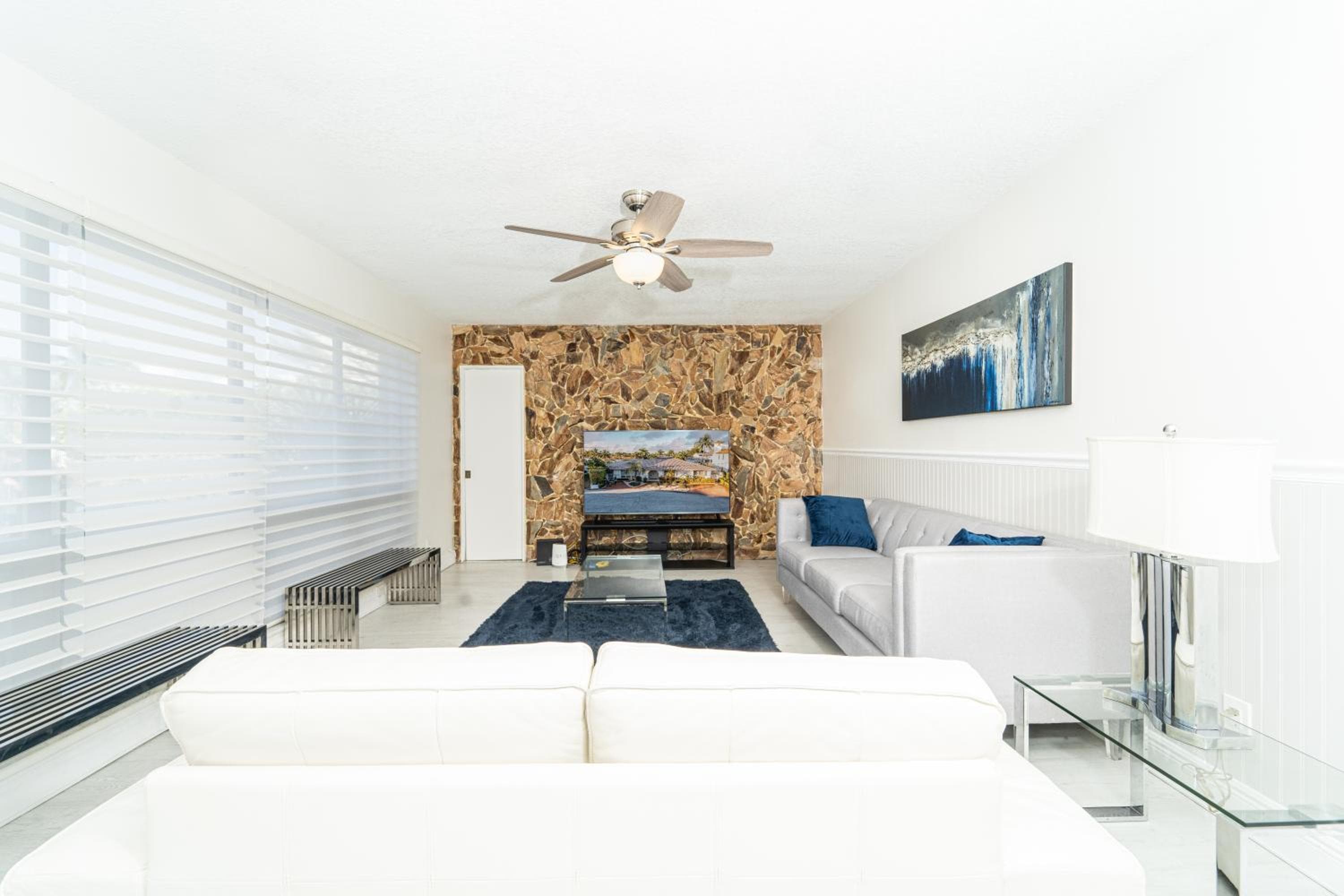 Waterfront Villa Heated Pool Spa Walk To Beach — 29