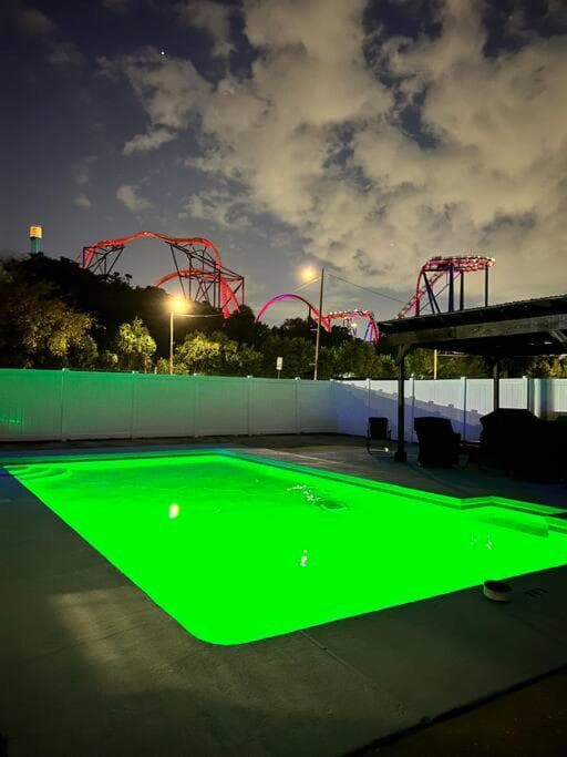 Busch Gardens Deluxe Edition con piscina riscaldata — 19