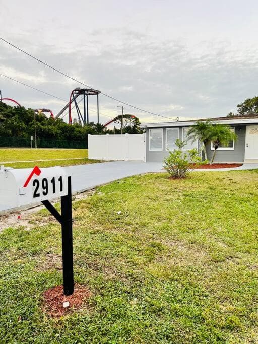Busch Gardens Deluxe Edition con piscina riscaldata — 12
