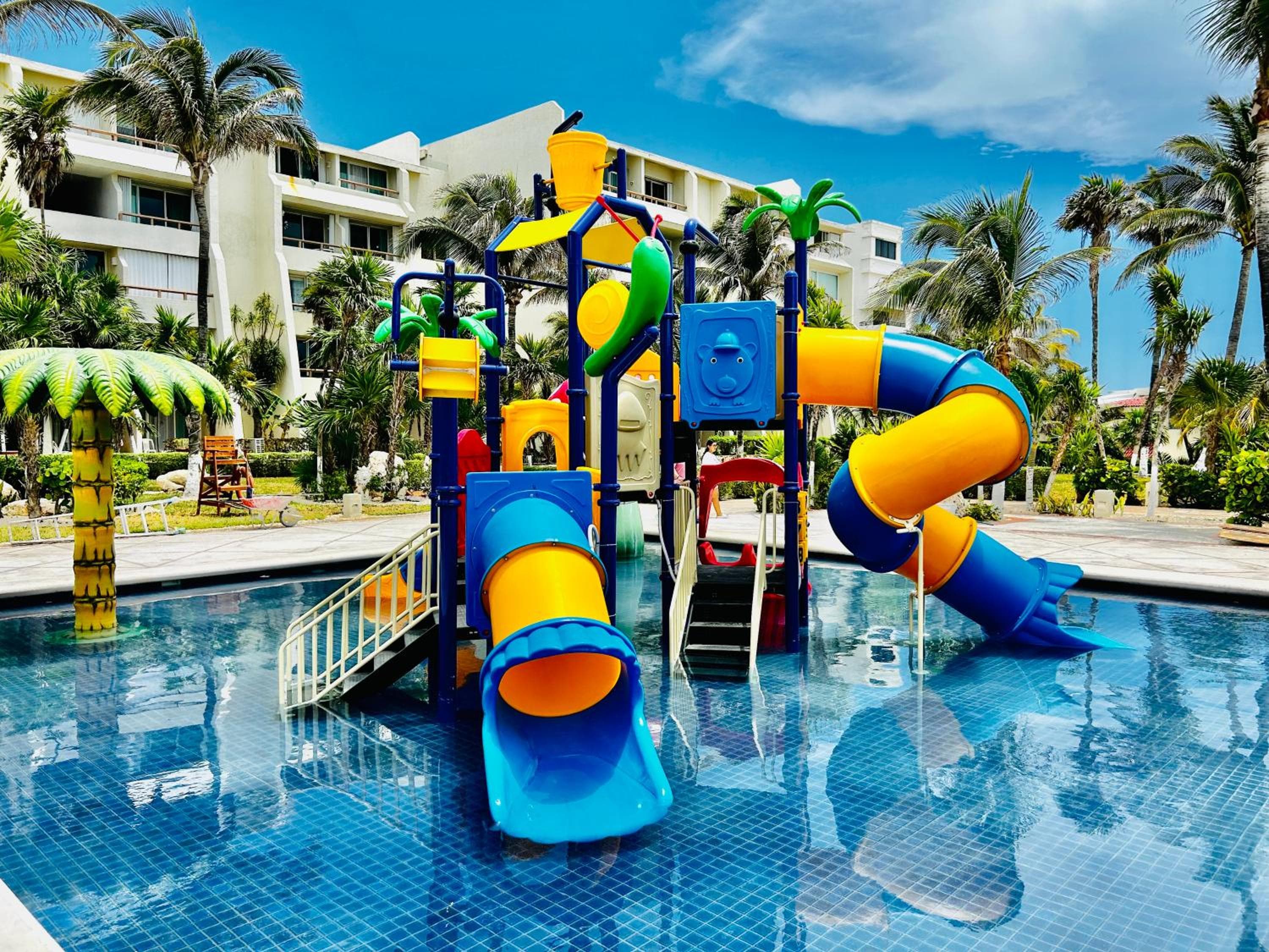 Solymar Beach Condos — 3