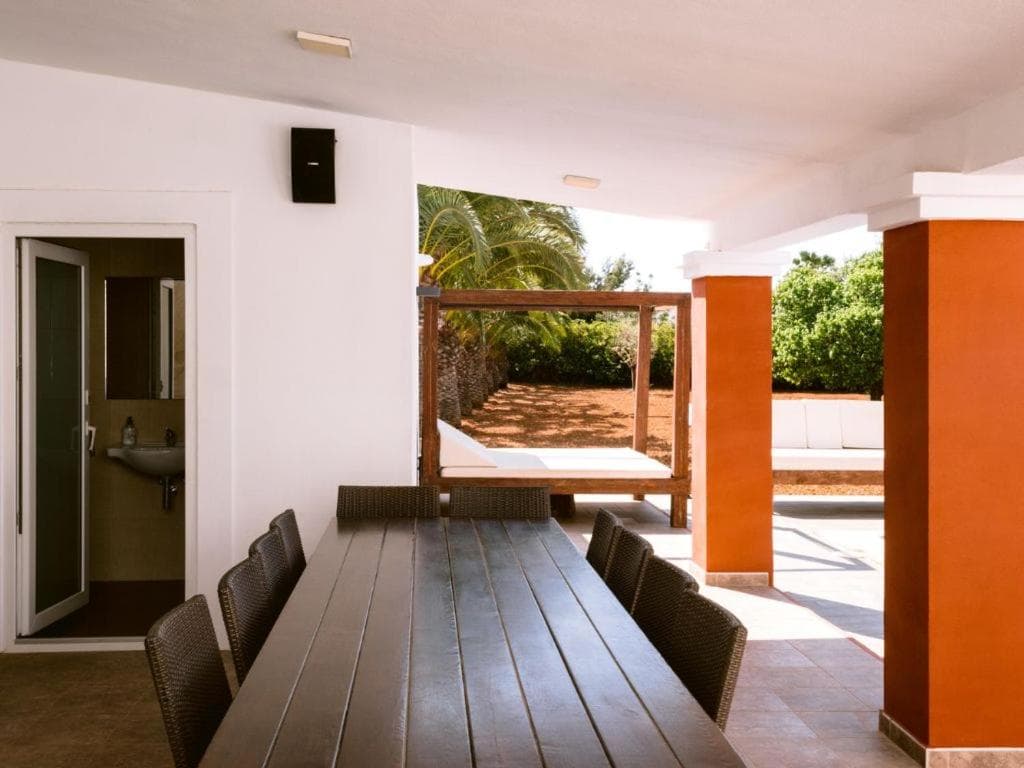 Villa KM2 preciosa villa situada a las afueras de Sa Carroca, a 5 minutos en coche de Playa den Bossa — 6