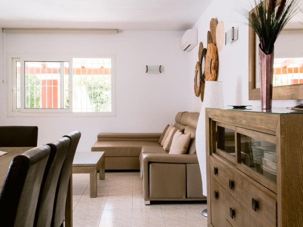 Villa KM2 preciosa villa situada a las afueras de Sa Carroca, a 5 minutos en coche de Playa den Bossa — 20