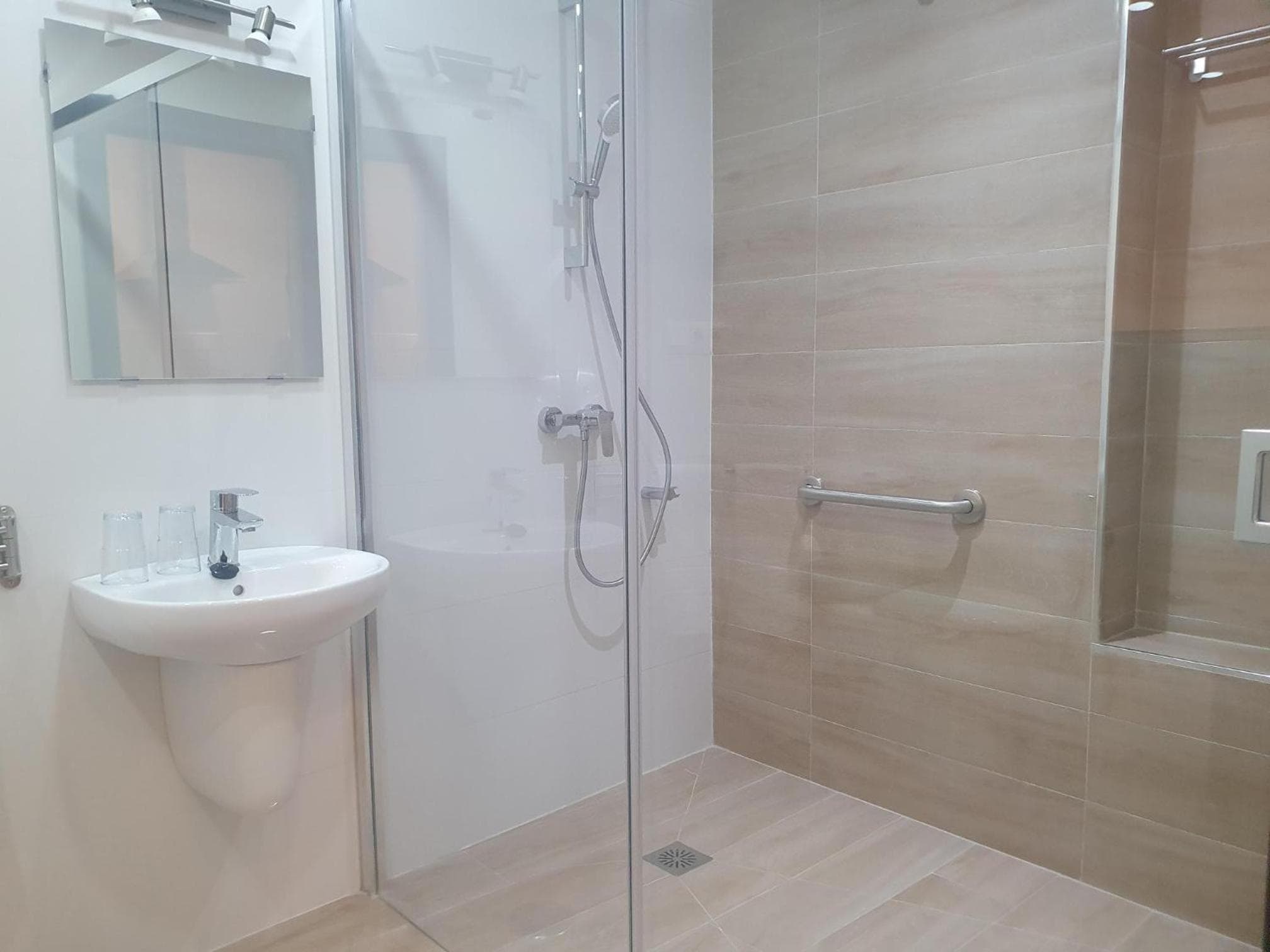 El Nogal Home — 18