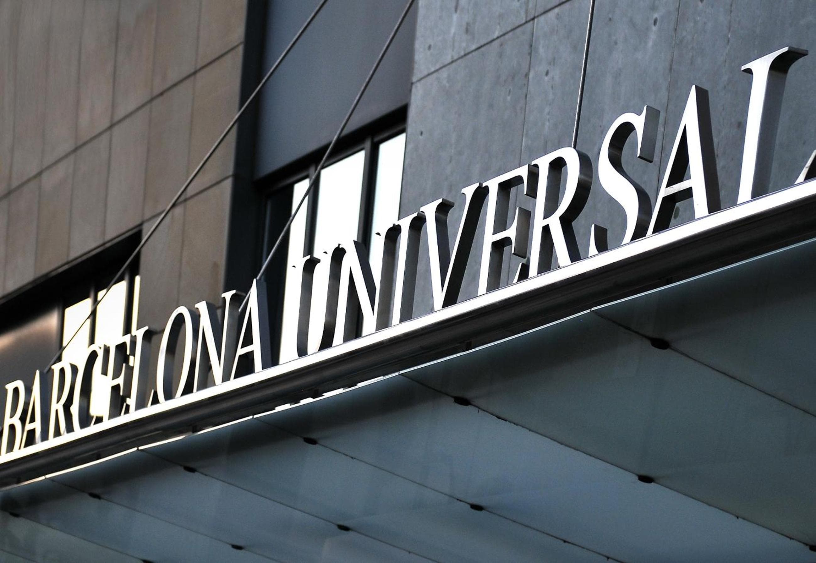 Hotel Barcelona Universal — 9