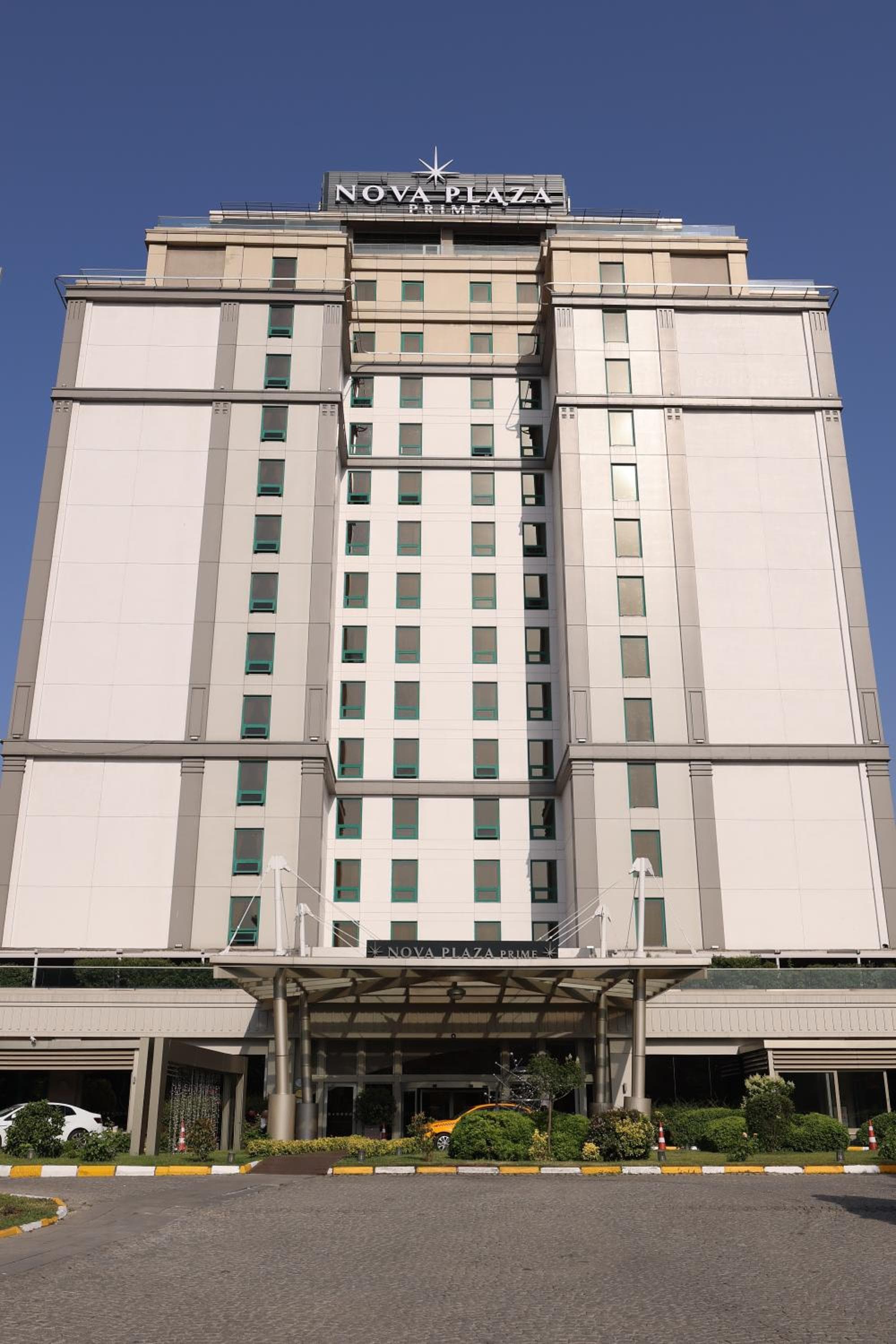 ADM Grand Hotel — 4