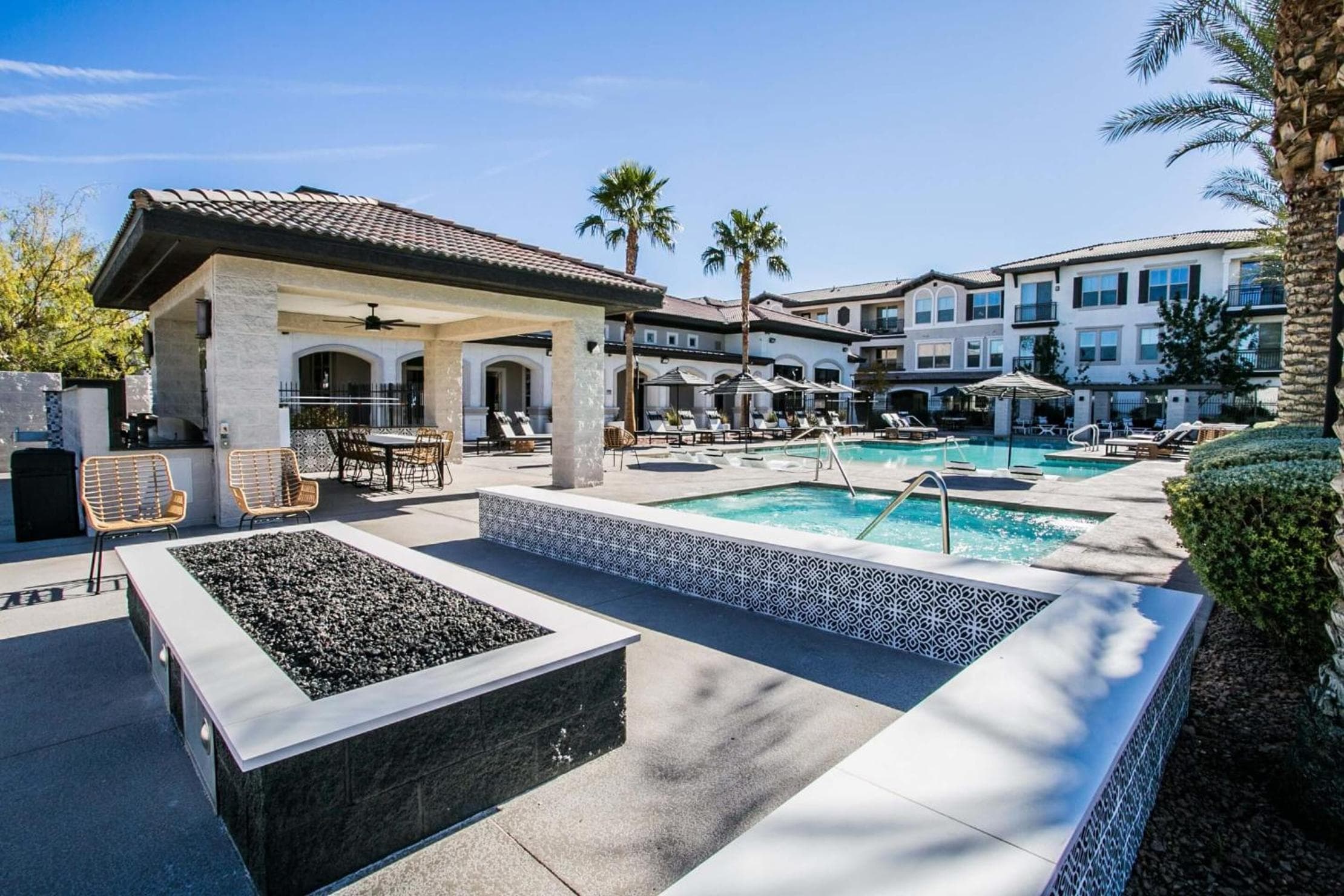 Beautiful TownHome With Garage in Las Vegas — 1