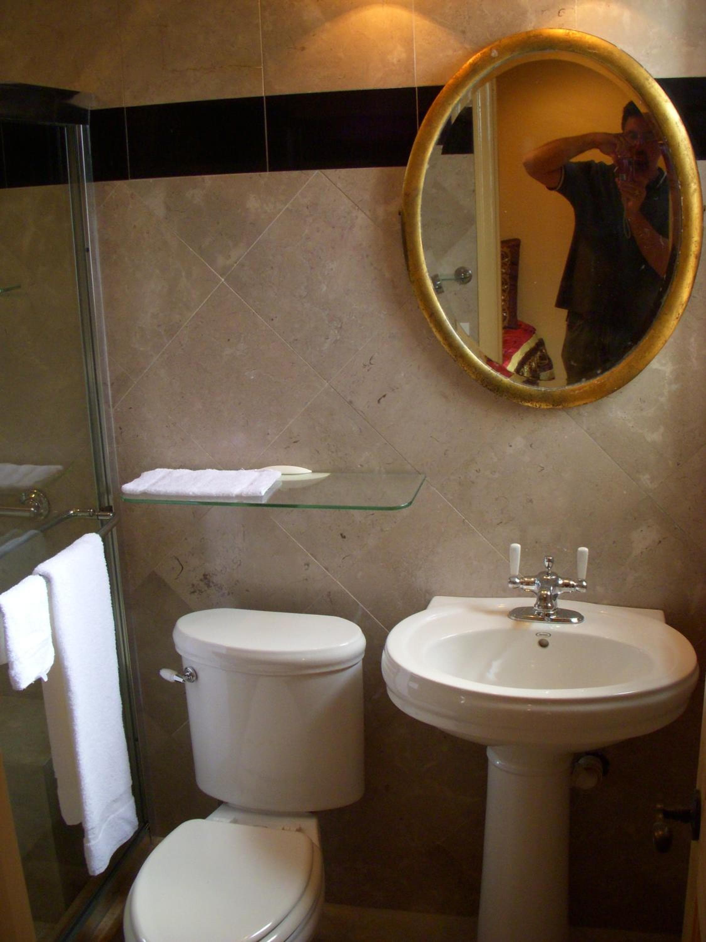 Hyde Park Hotel — 10
