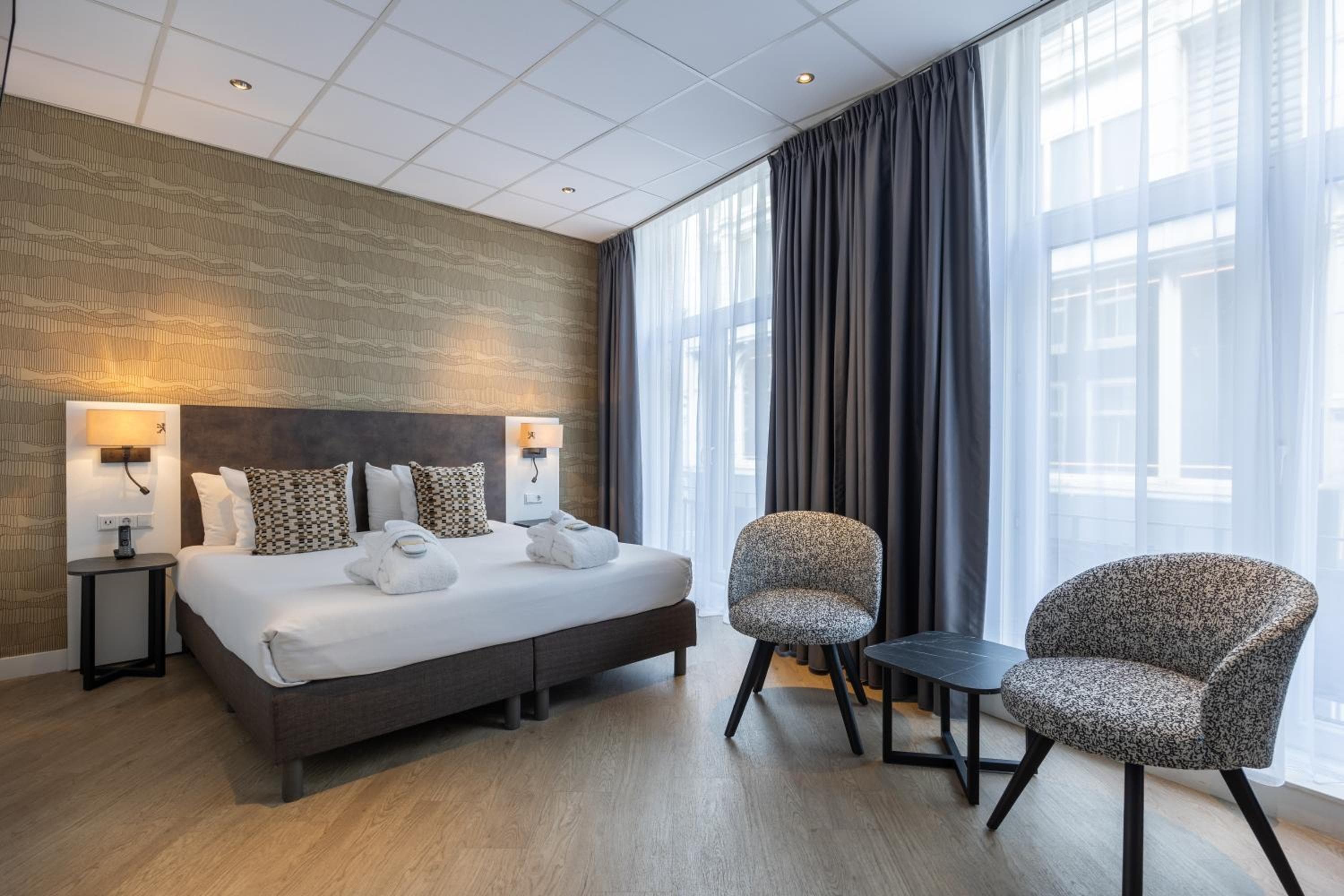 Hotel Amsterdam De Roode Leeuw — 6