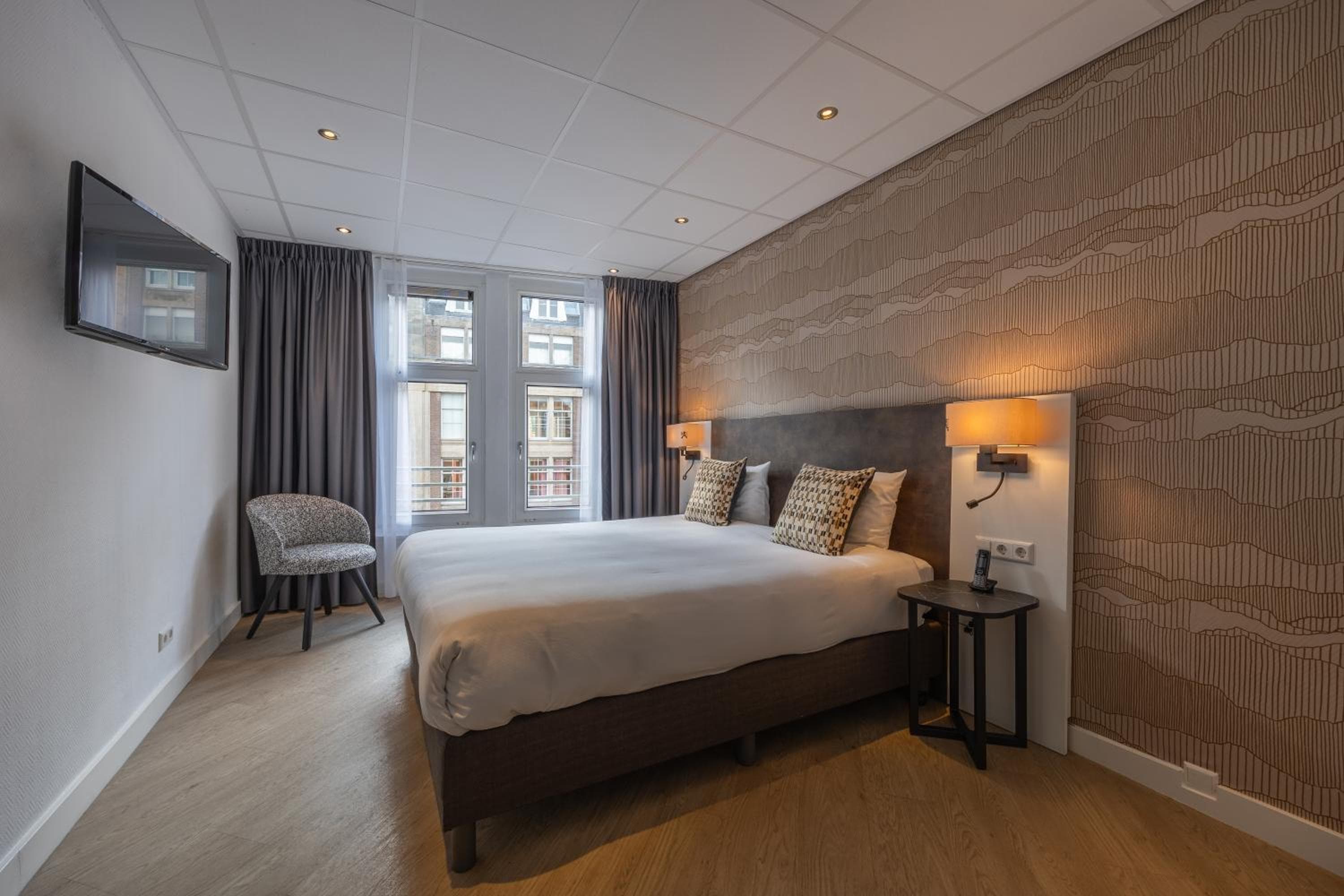 Hotel Amsterdam De Roode Leeuw — 9