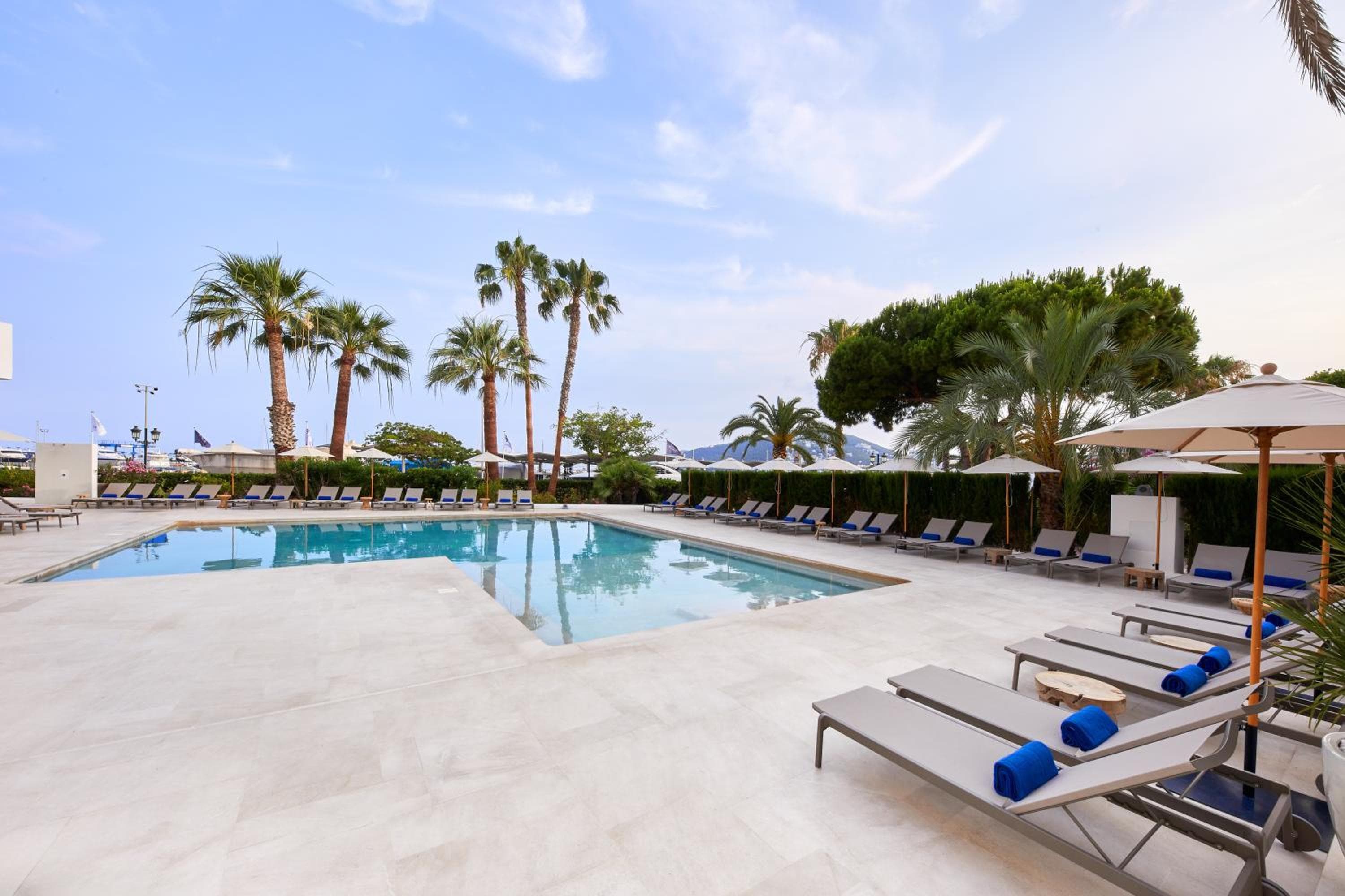 Hotel Tres Torres — 4