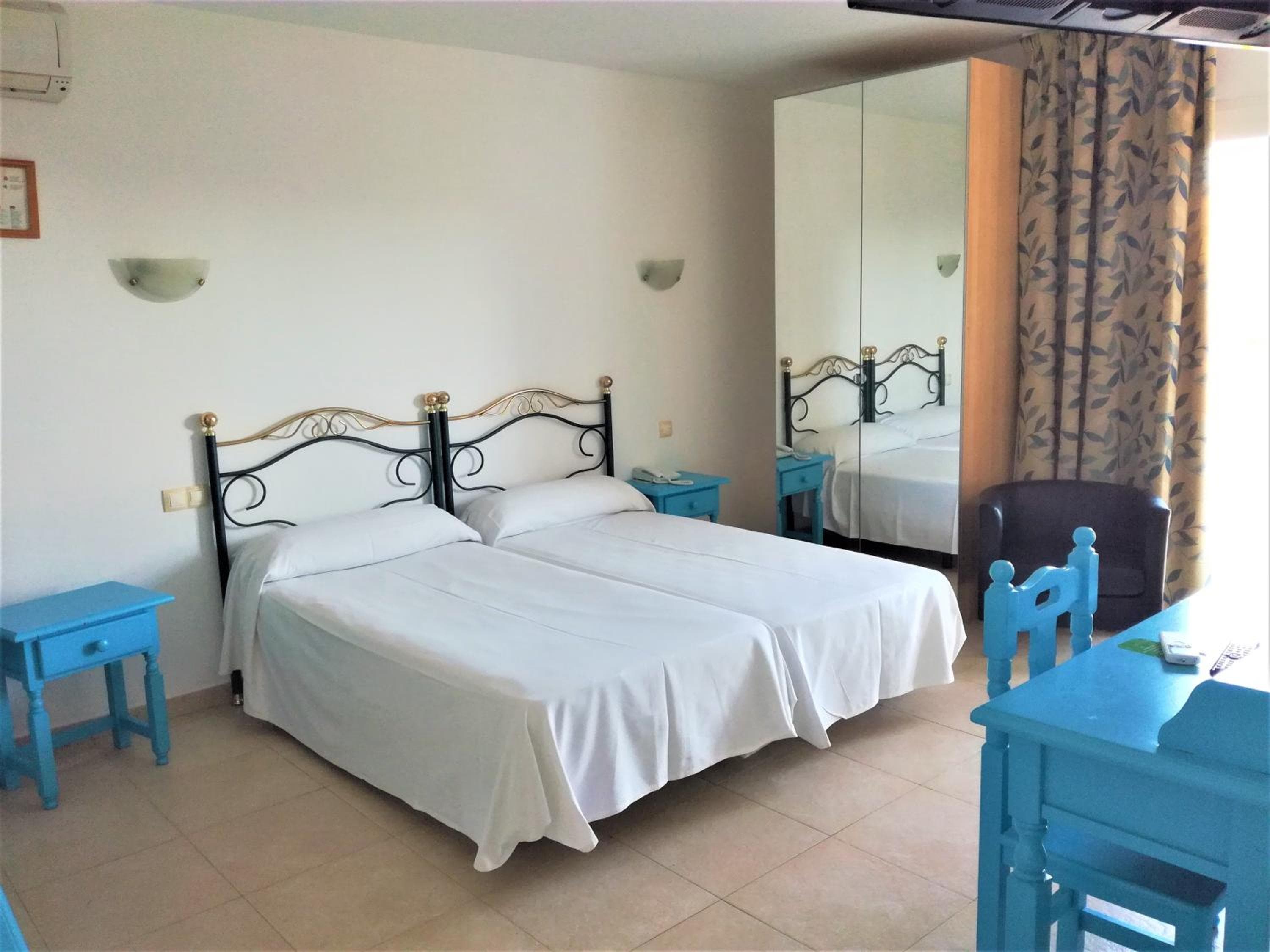 Hotel Eliseos — 24