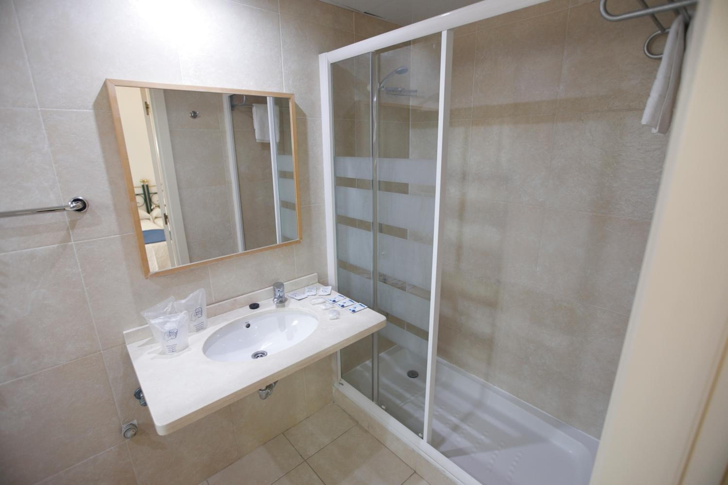 Hotel Eliseos — 25