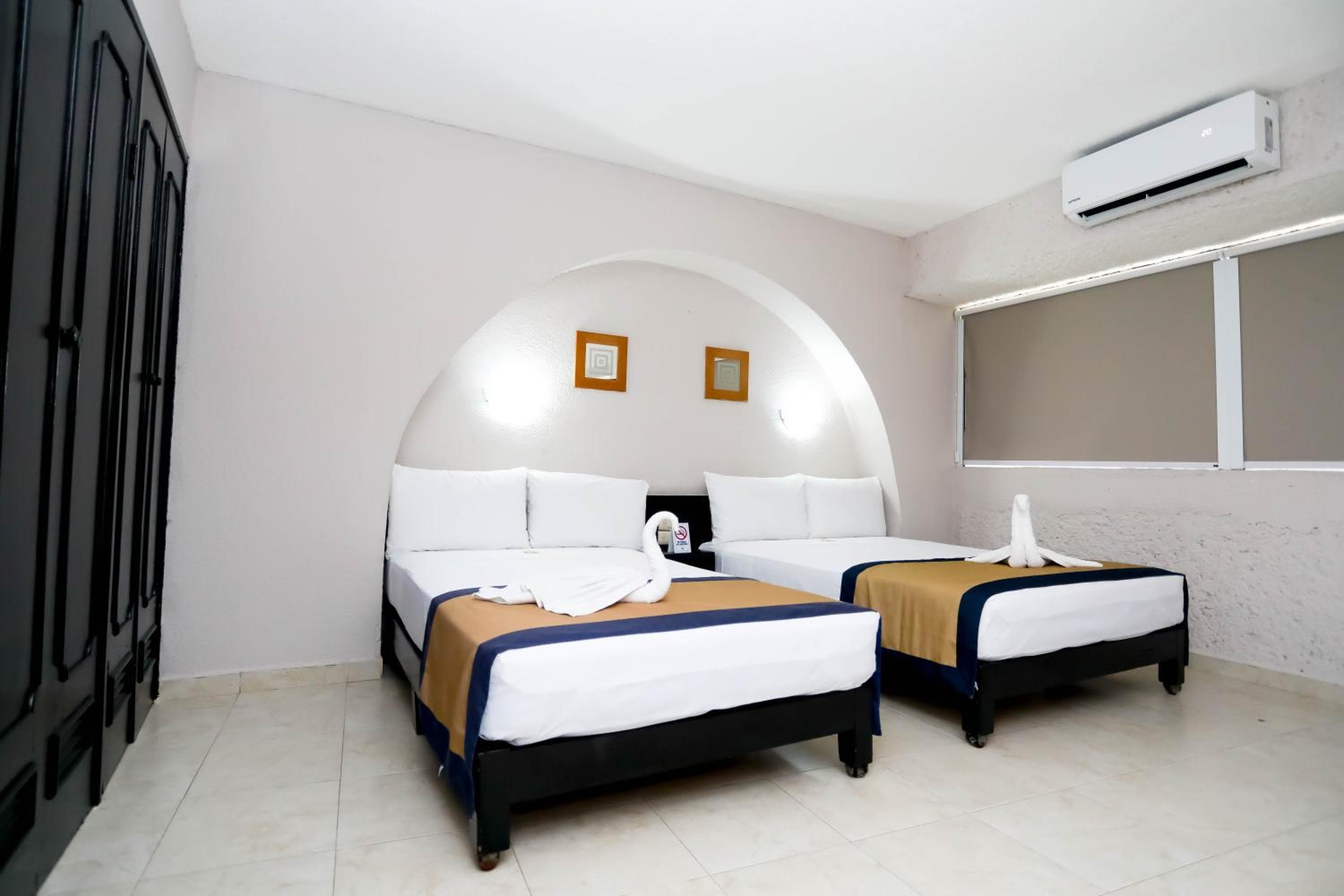 Hotel Caribe Internacional Cancun — 23