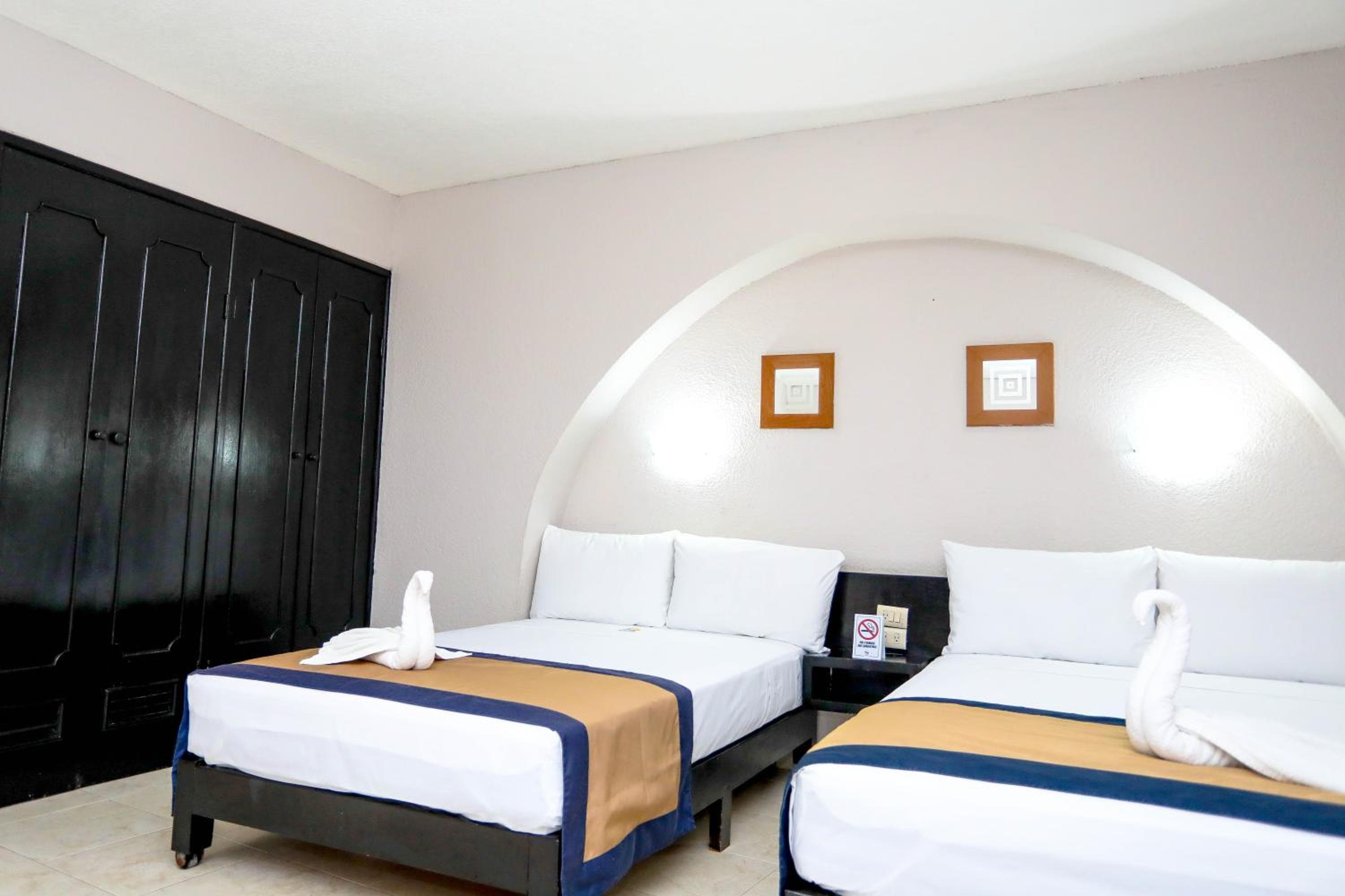 Hotel Caribe Internacional Cancun — 16