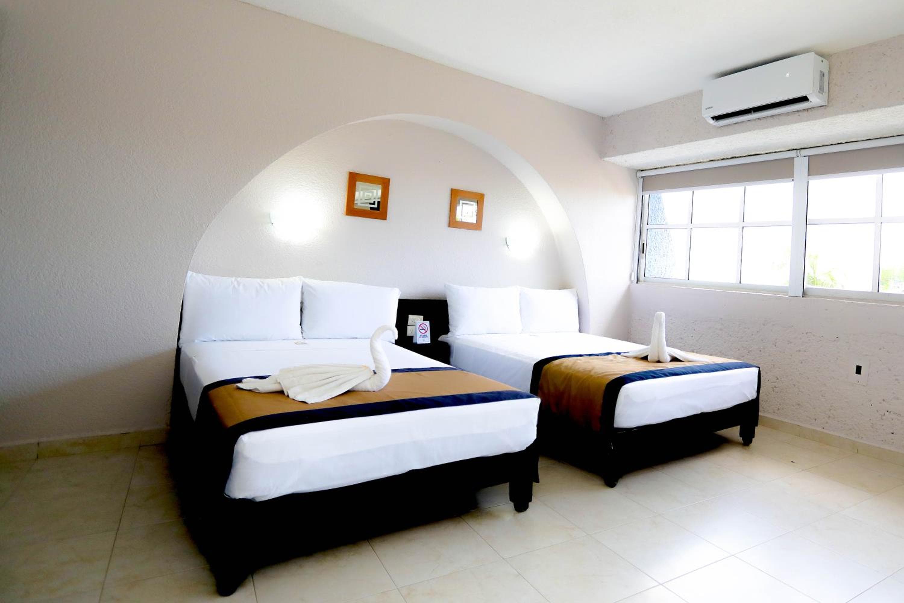 Hotel Caribe Internacional Cancun — 17