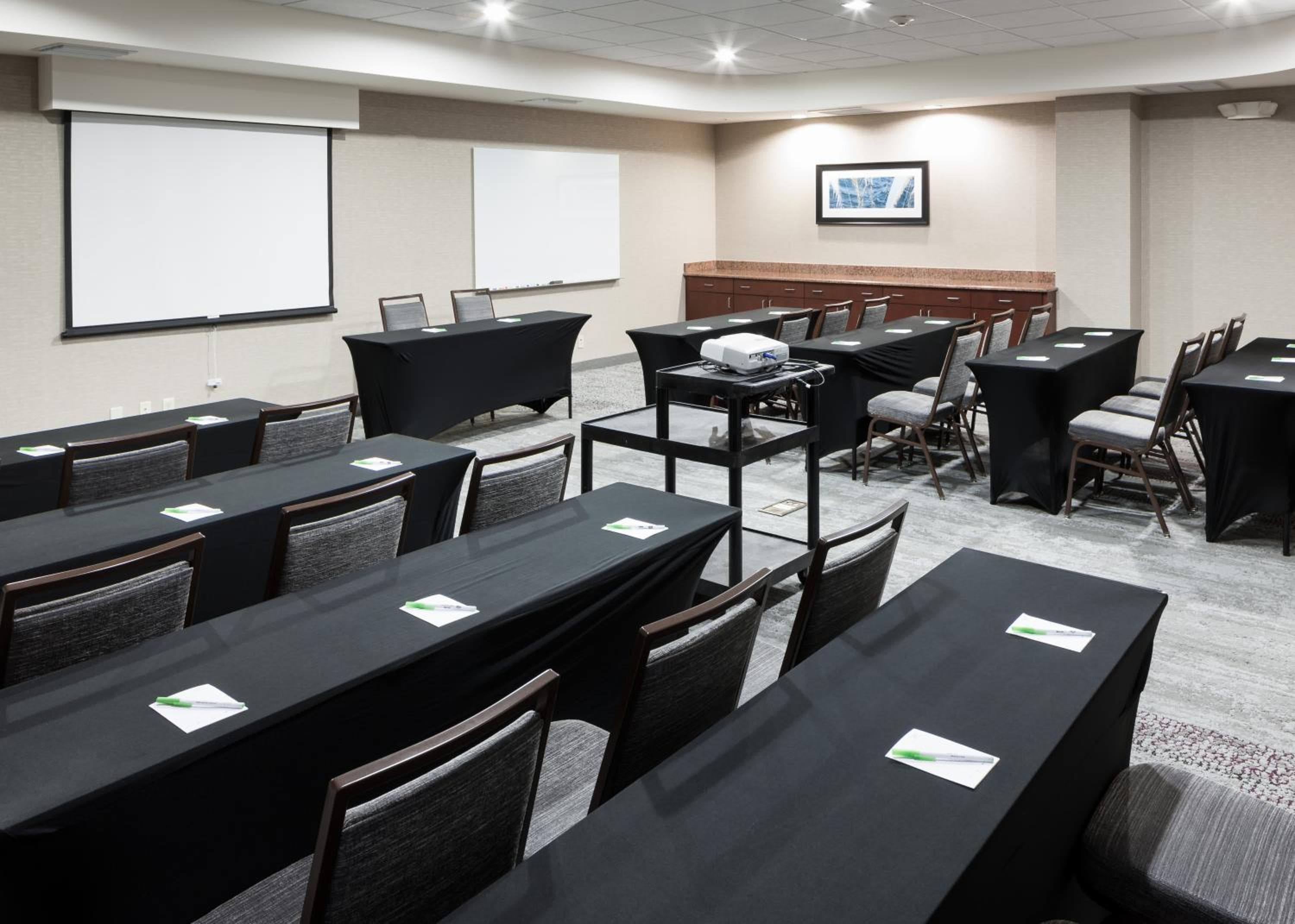 Courtyard by Marriott Miami at Dolphin Mall — 30