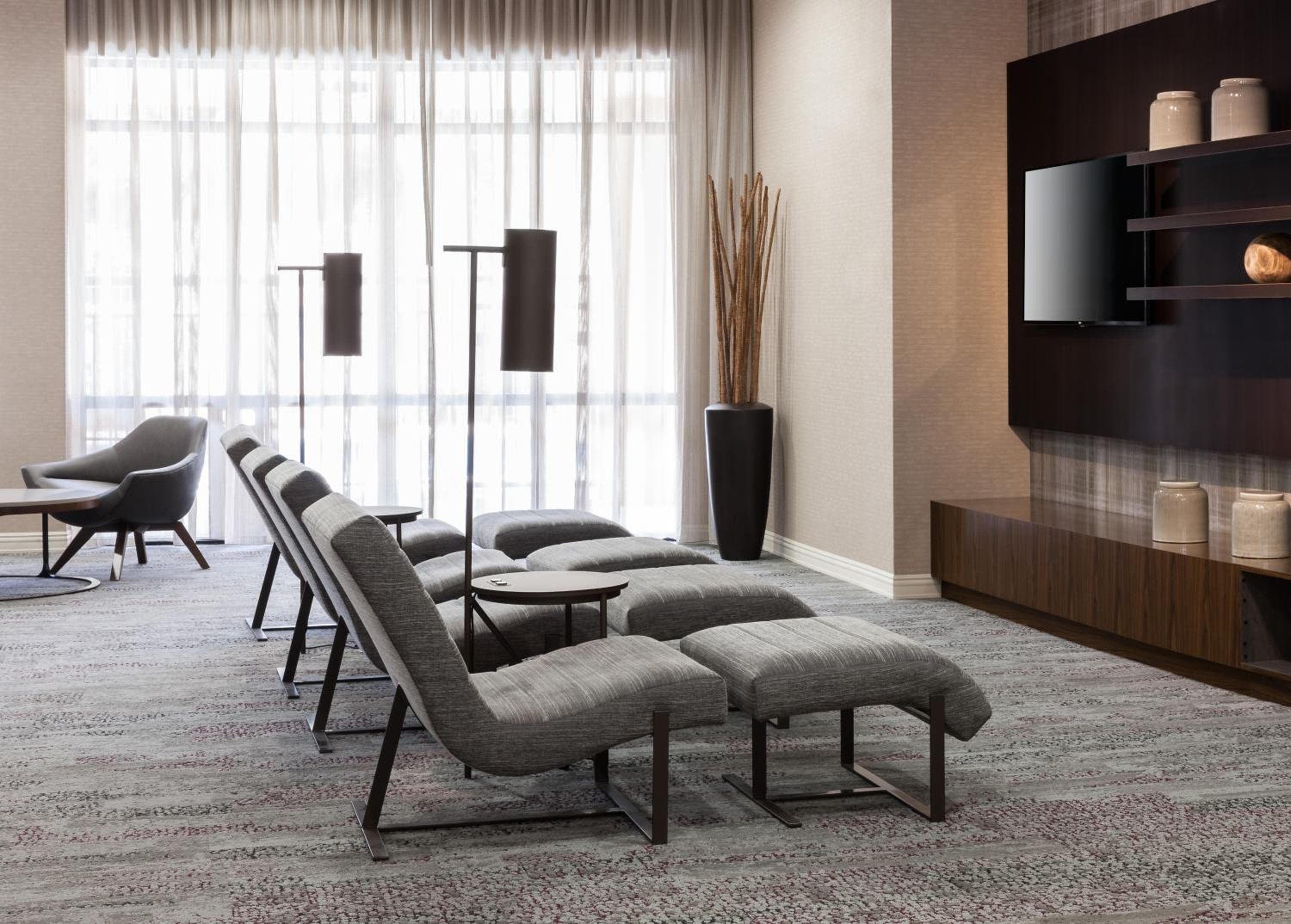 Courtyard by Marriott Miami at Dolphin Mall — 4