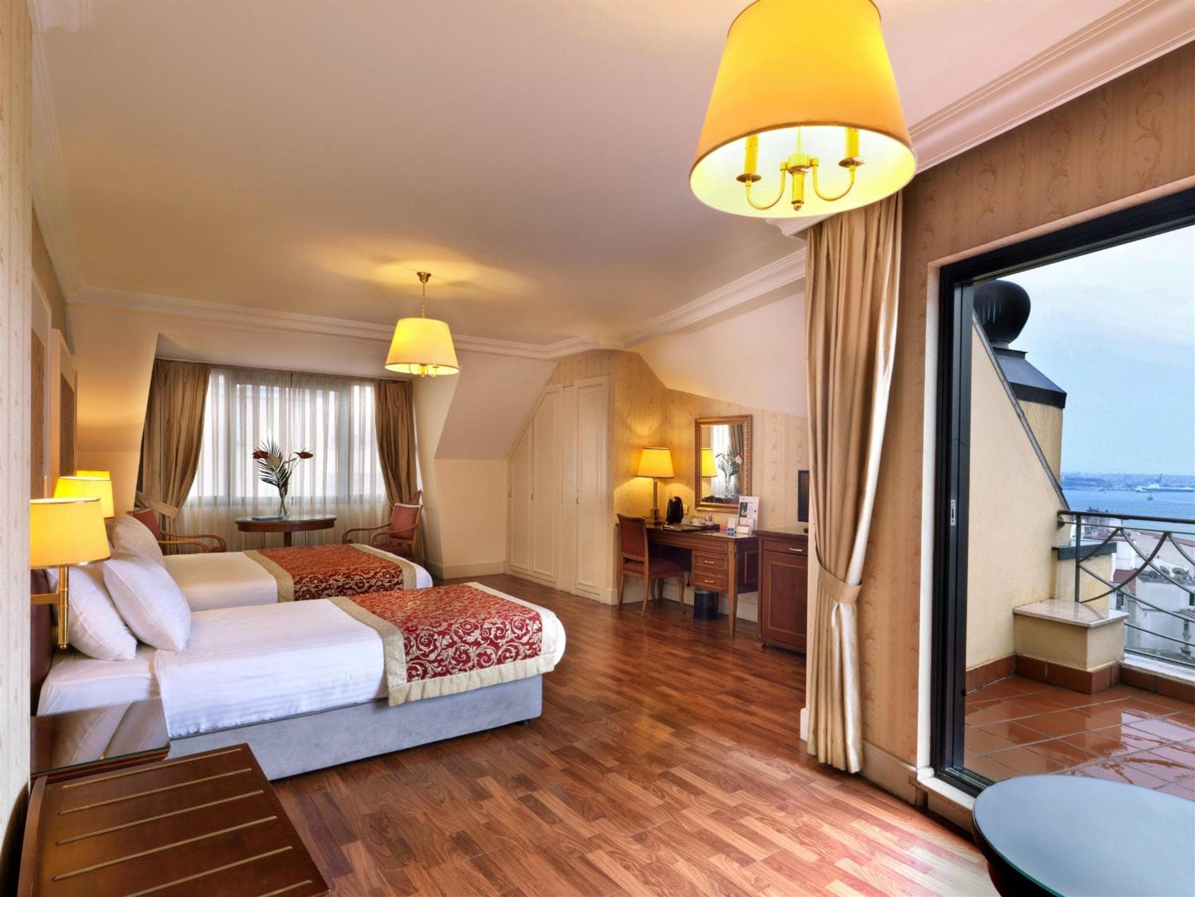 Hotel Taksim — 11