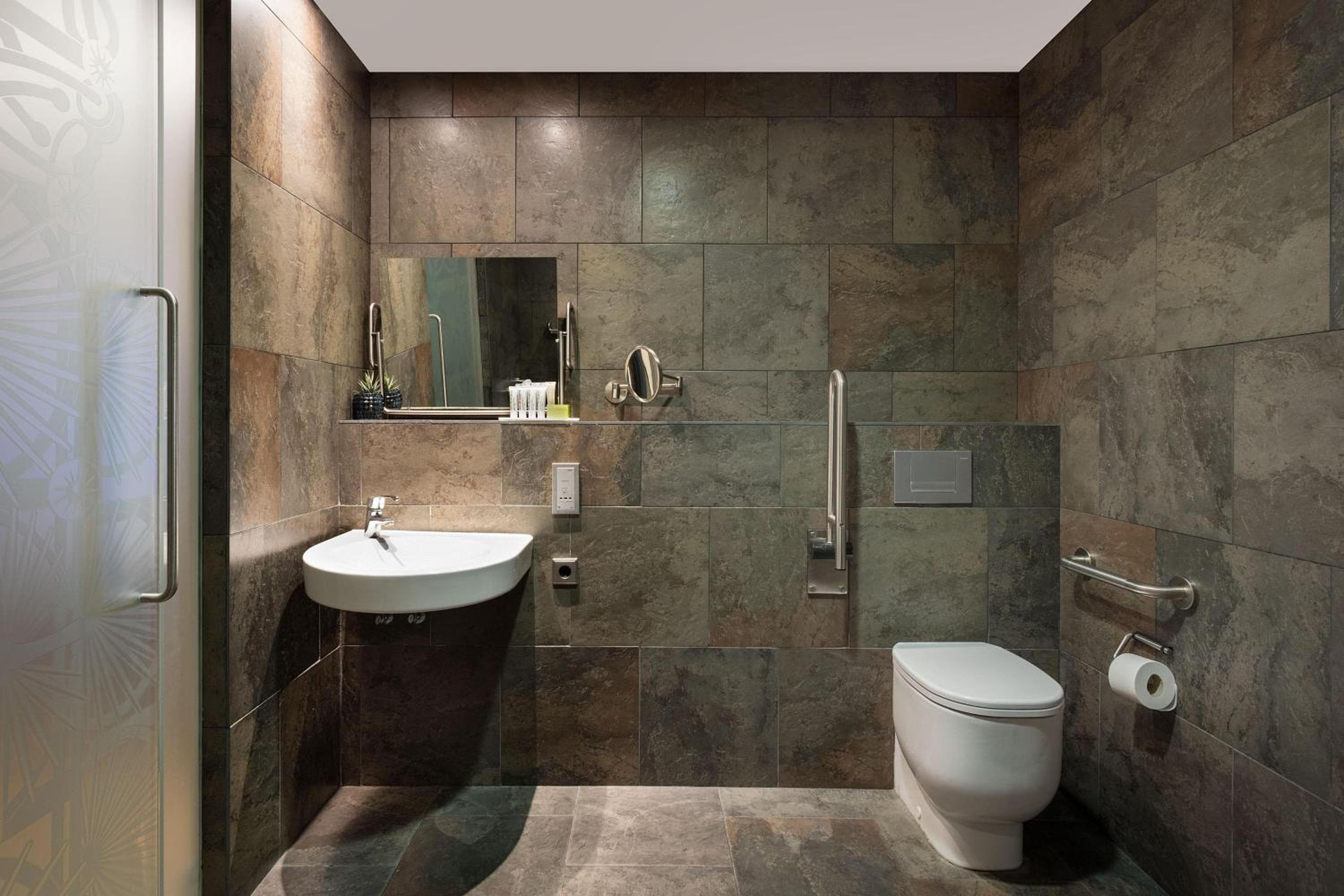 Le Meridien Barcelona — 23