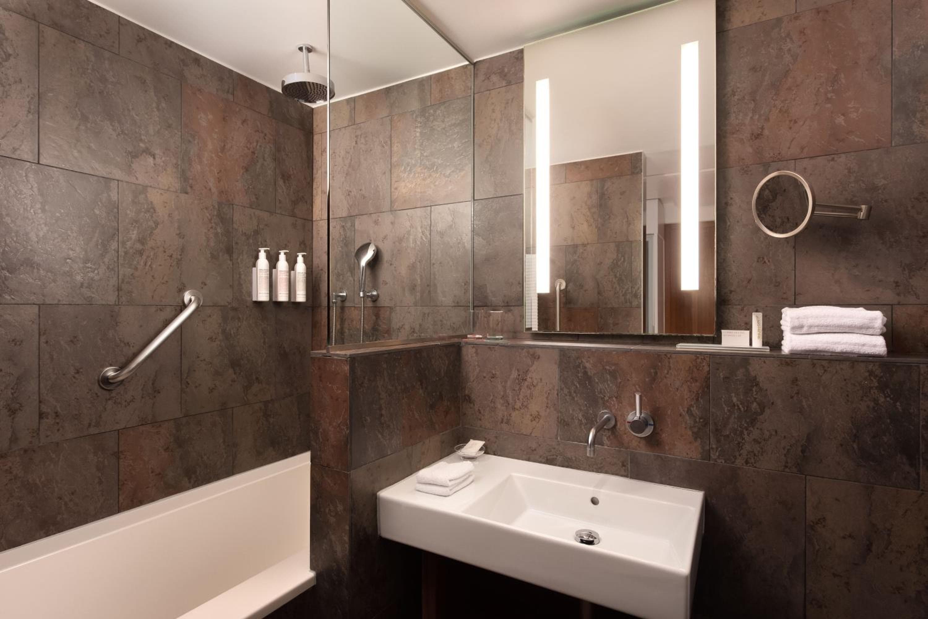 Le Meridien Barcelona — 22