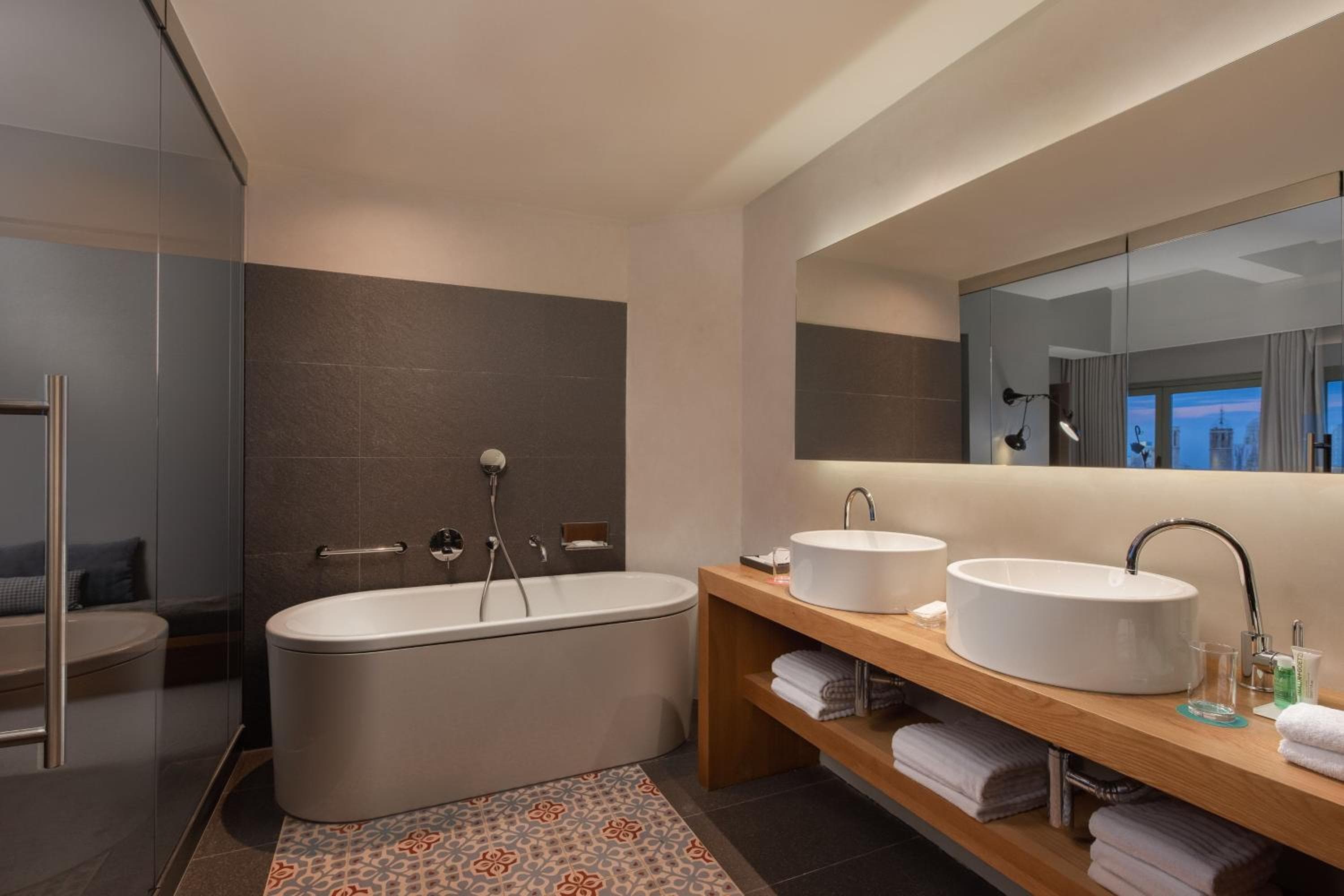 Le Meridien Barcelona — 21