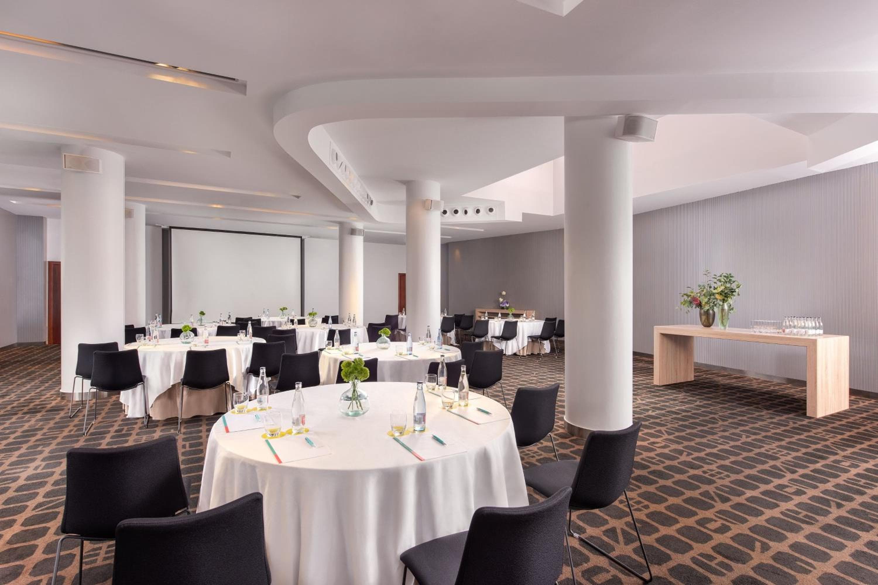 Le Meridien Barcelona — 10