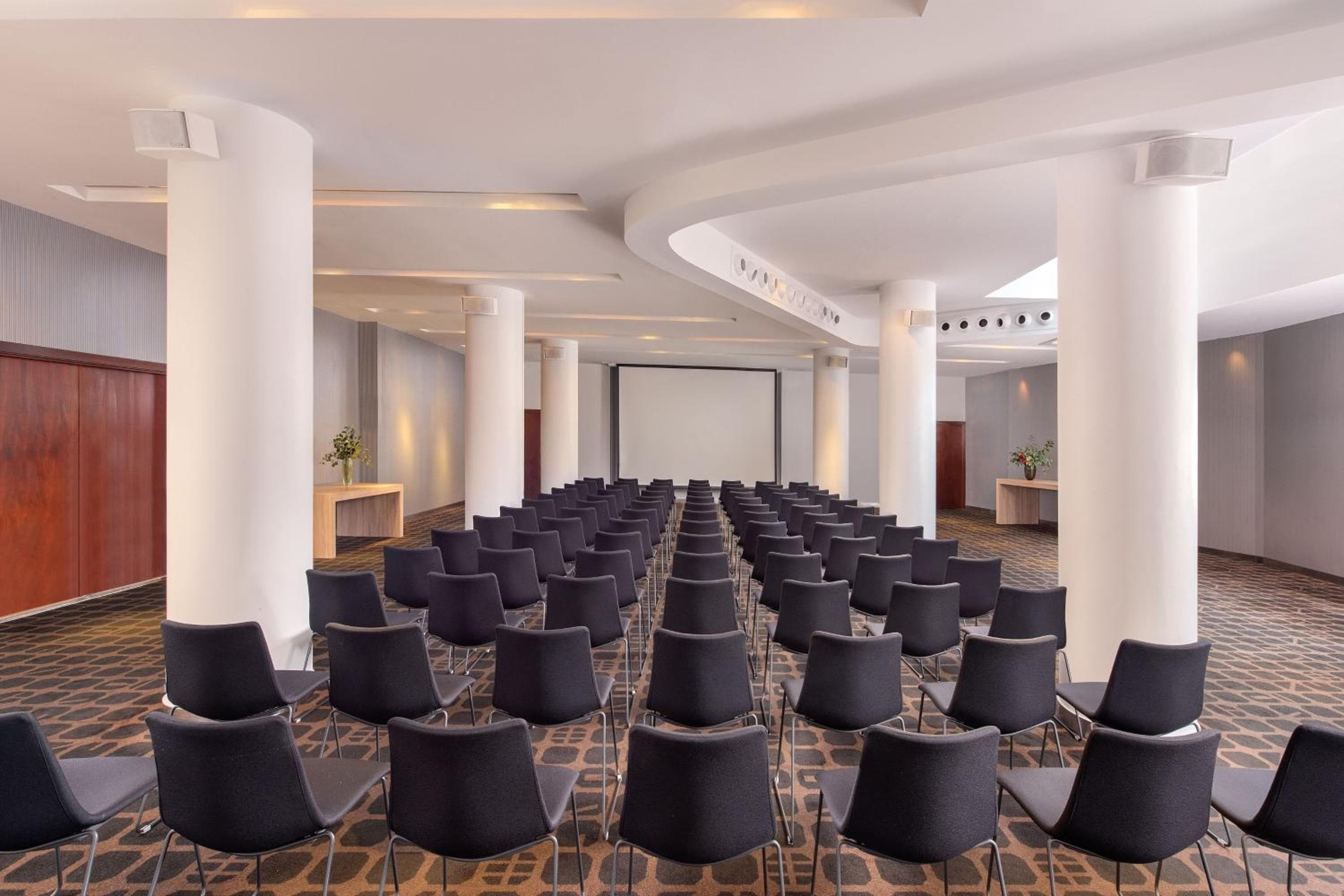 Le Meridien Barcelona — 25
