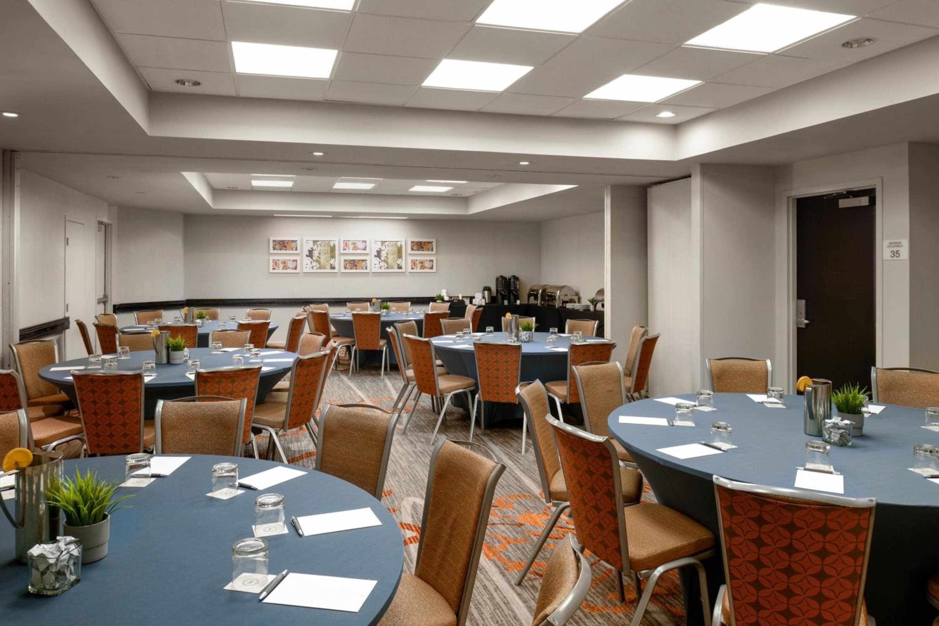 Sheraton Suites Orlando Flughafenhotel — 27