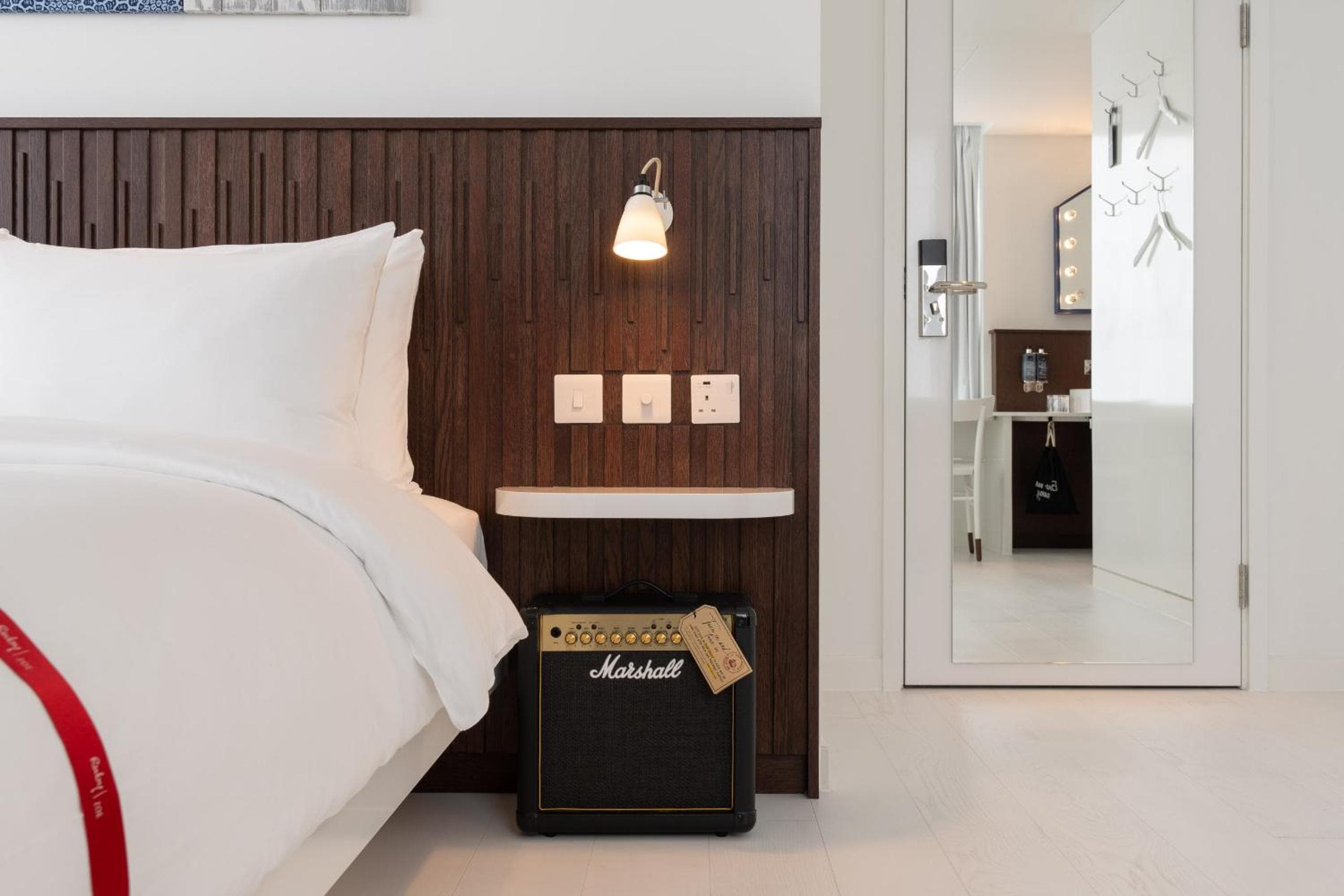 Ruby Zoe Hotel London — 27