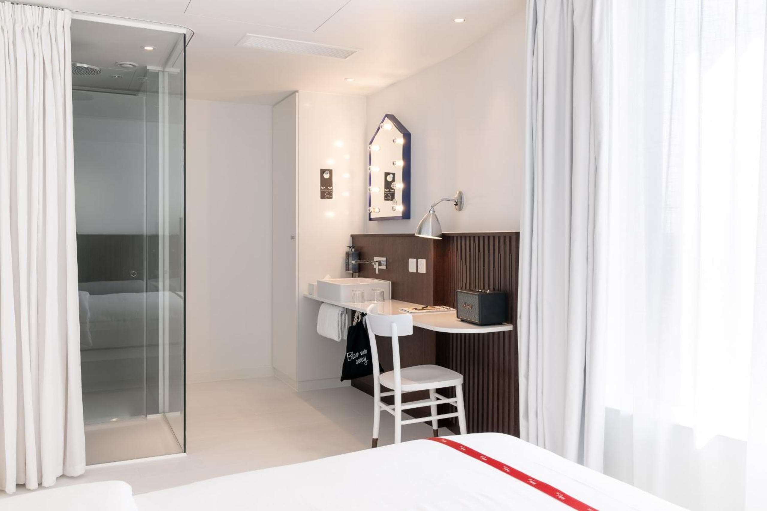 Ruby Zoe Hotel London — 25